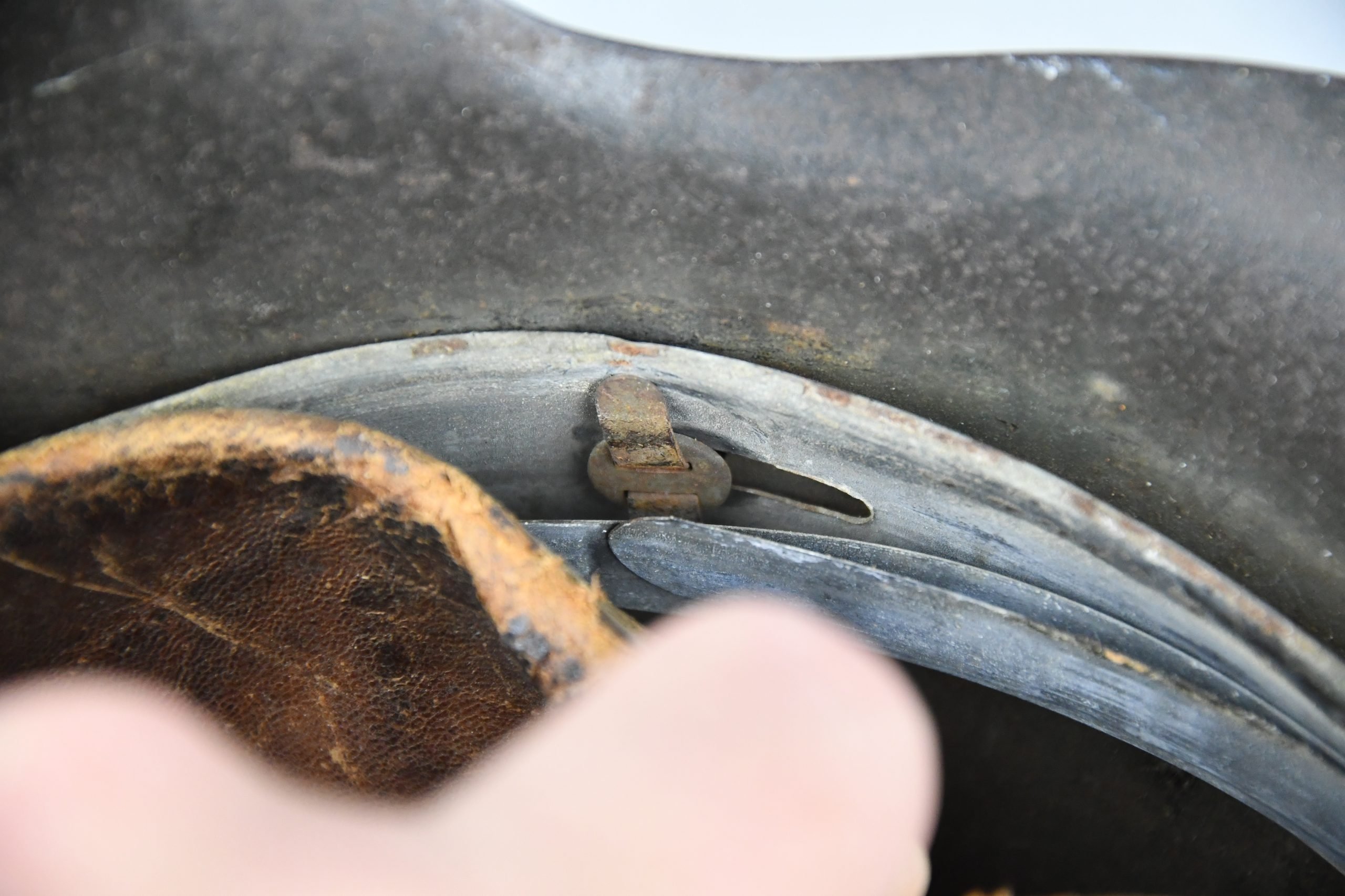 M42 army (Heer) single decal steel helmet ckl68 — image 12