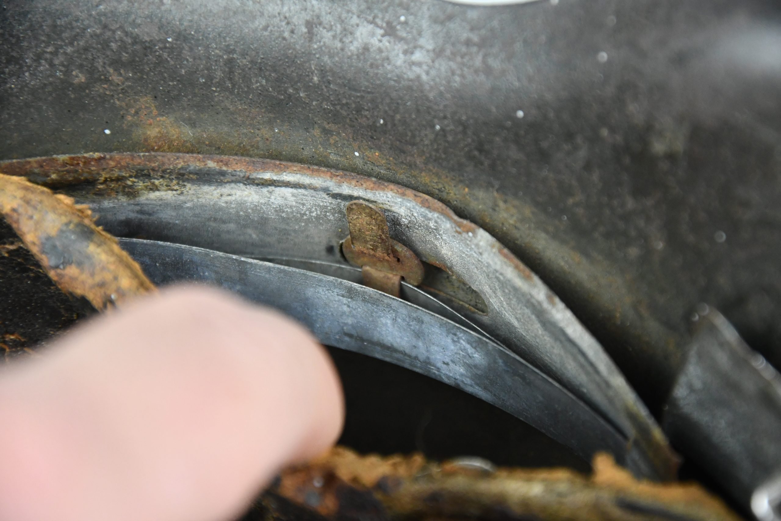 M42 army (Heer) single decal steel helmet ckl68 — image 13