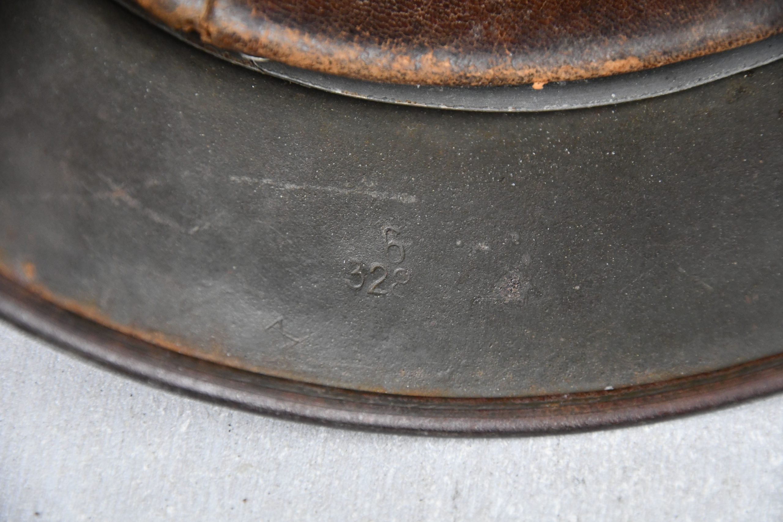 M40 army (Heer) reissued single decal steel helmet ET64 — image 11