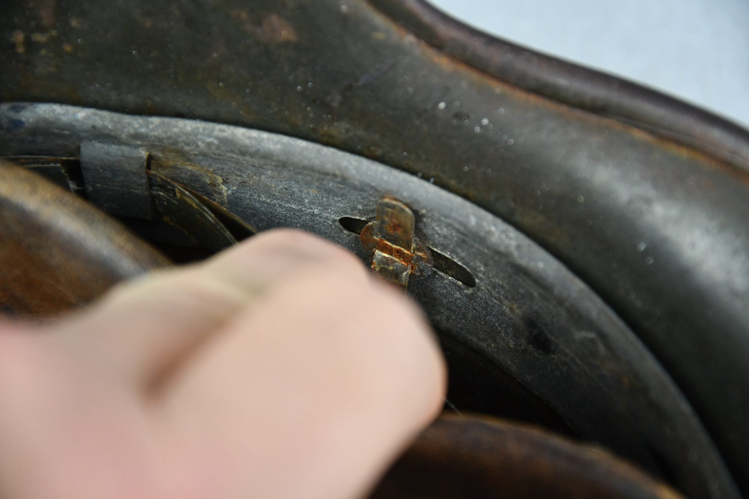 M40 army (Heer) reissued single decal steel helmet ET64 — image 14