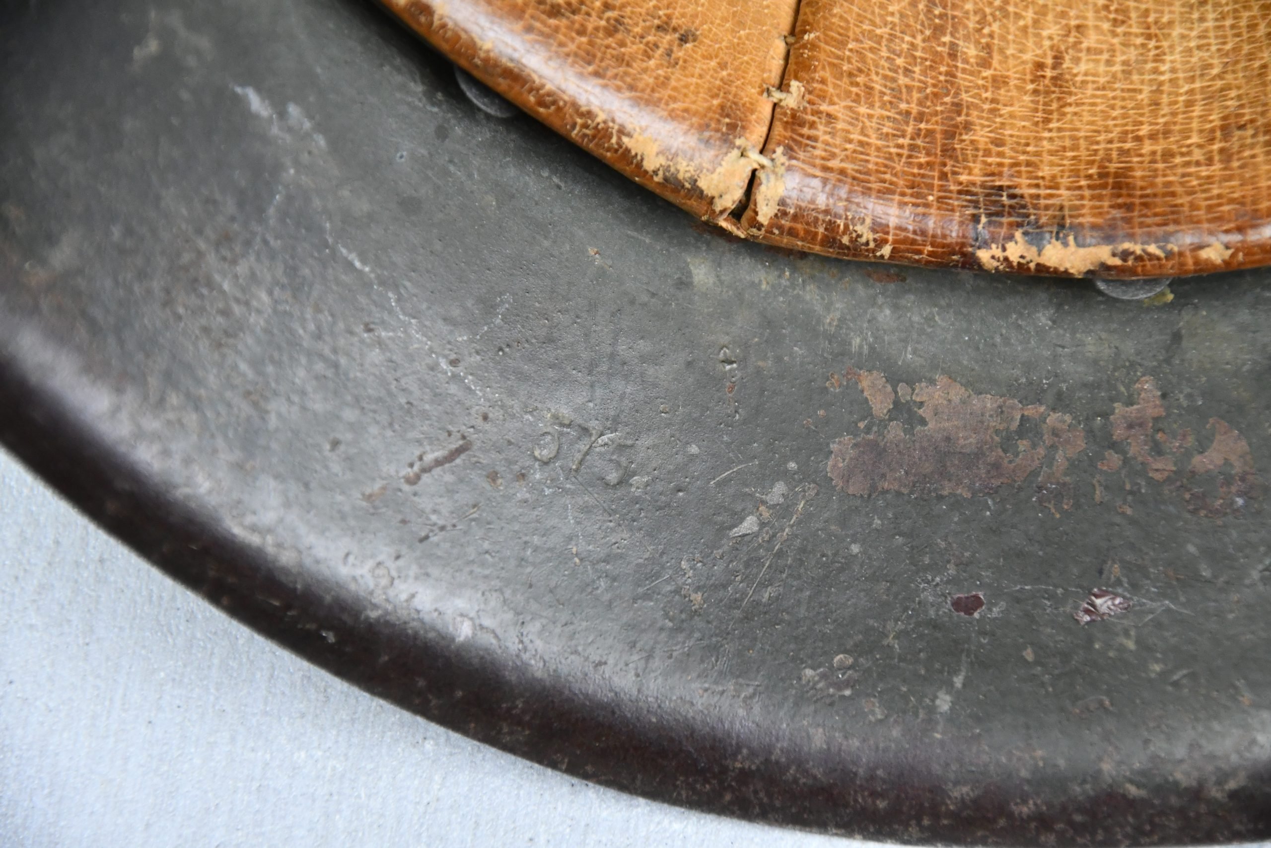 M42 army (Heer) single decal steel helmet ET62 — image 10