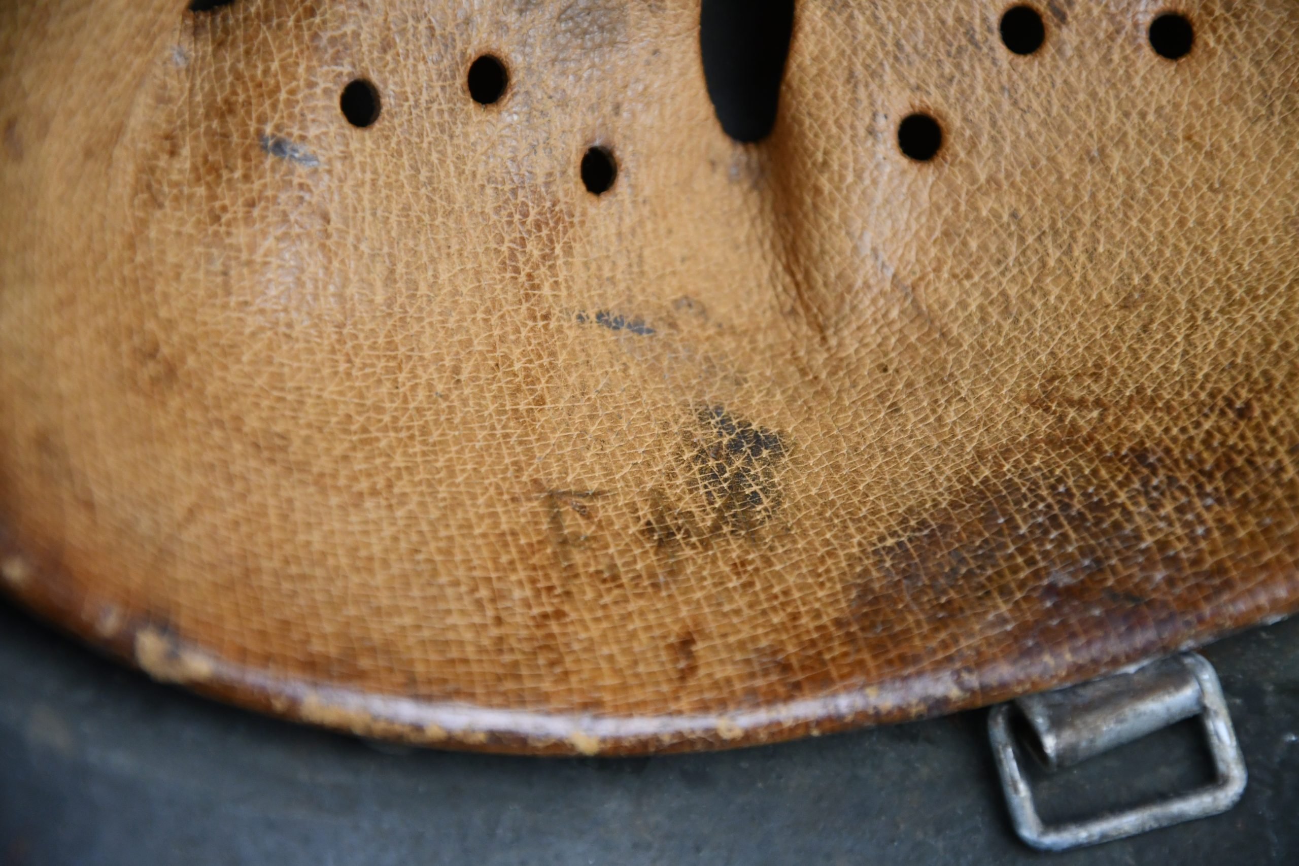 M42 army (Heer) single decal steel helmet ET62 — image 11