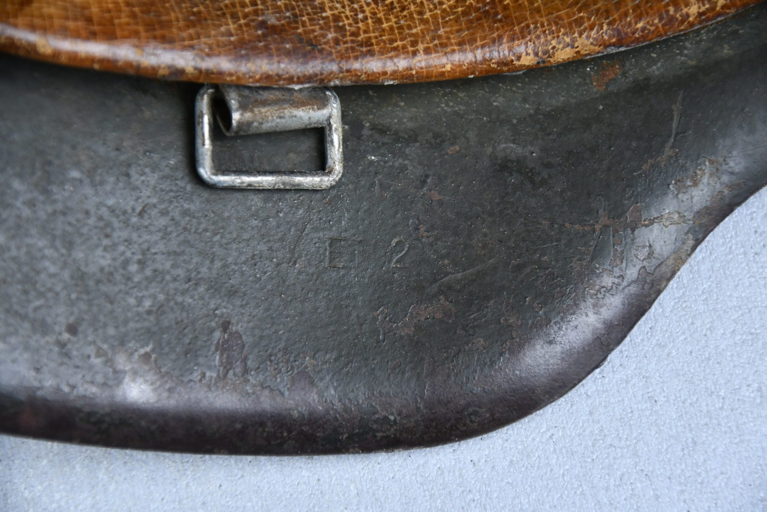 M42 army (Heer) single decal steel helmet ET62 — image 9