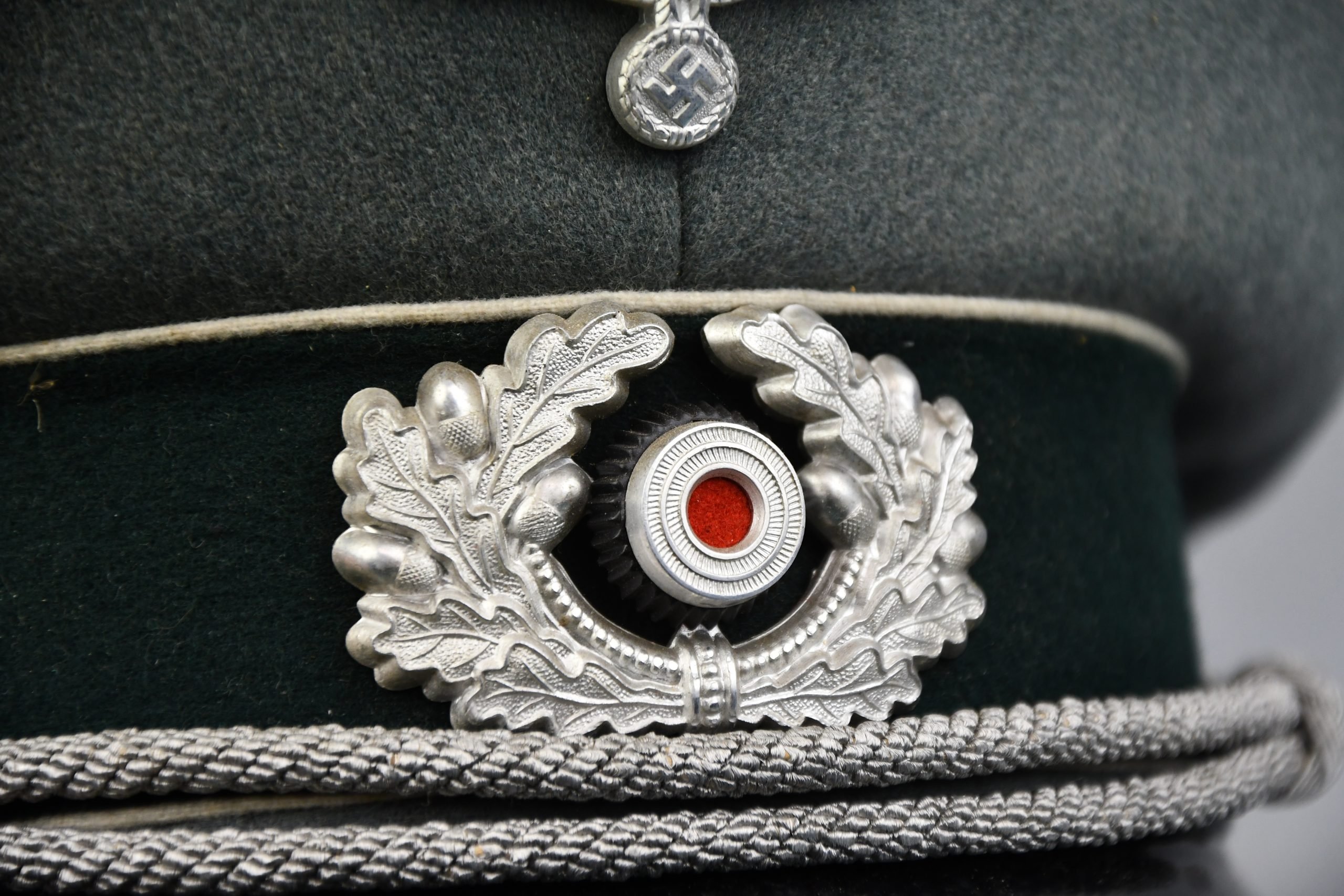 Army (Heer) officer infantry visor cap 'Schirmmütze' by Peküro Lt. Bantleon Inf.Rgt 59 — image 6