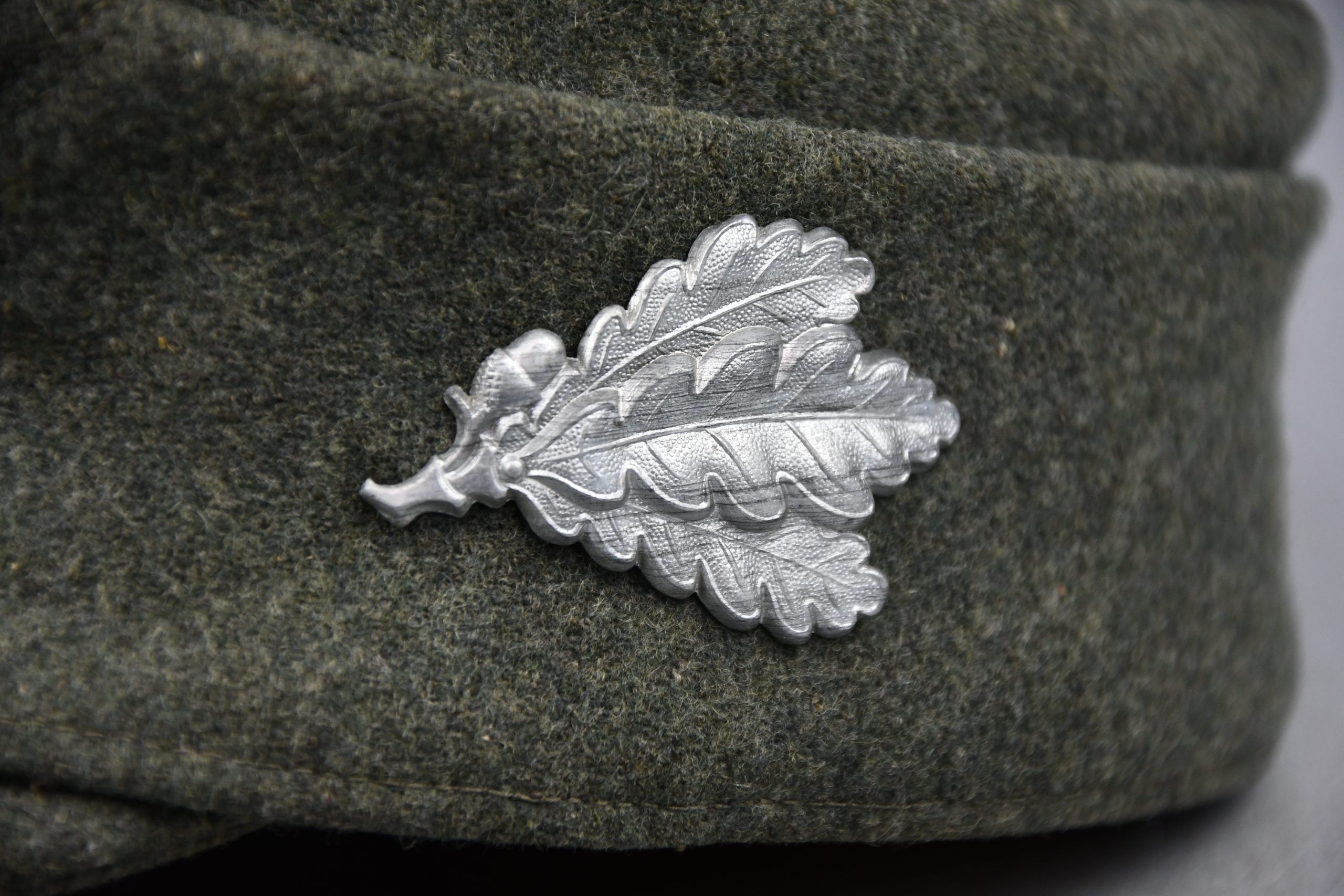 M43 army (Heer) field cap 'Einheitsfeldmütze'for Jäger with stacked insignia — image 10