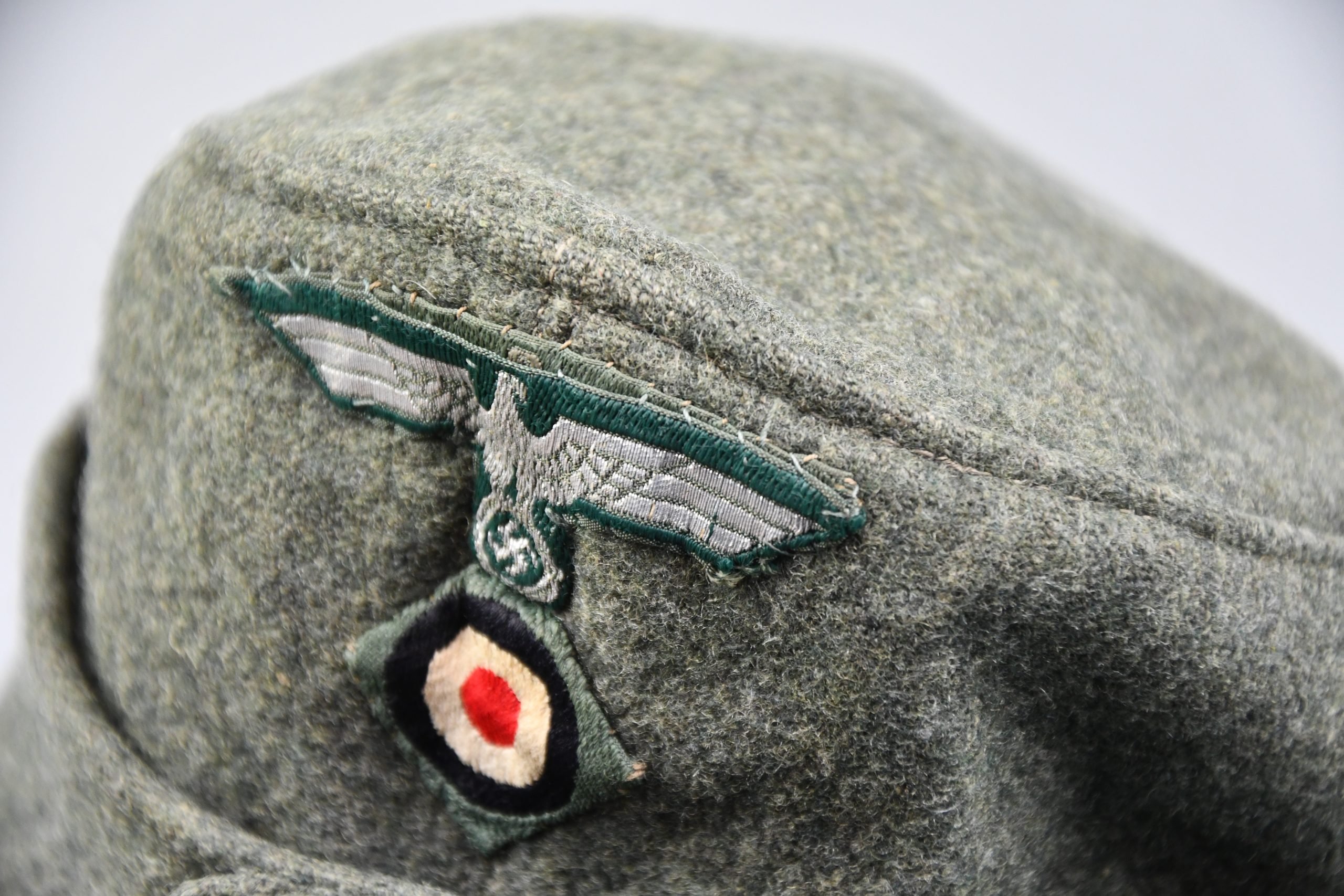 M43 army (Heer) field cap 'Einheitsfeldmütze'for Jäger with stacked insignia — image 8