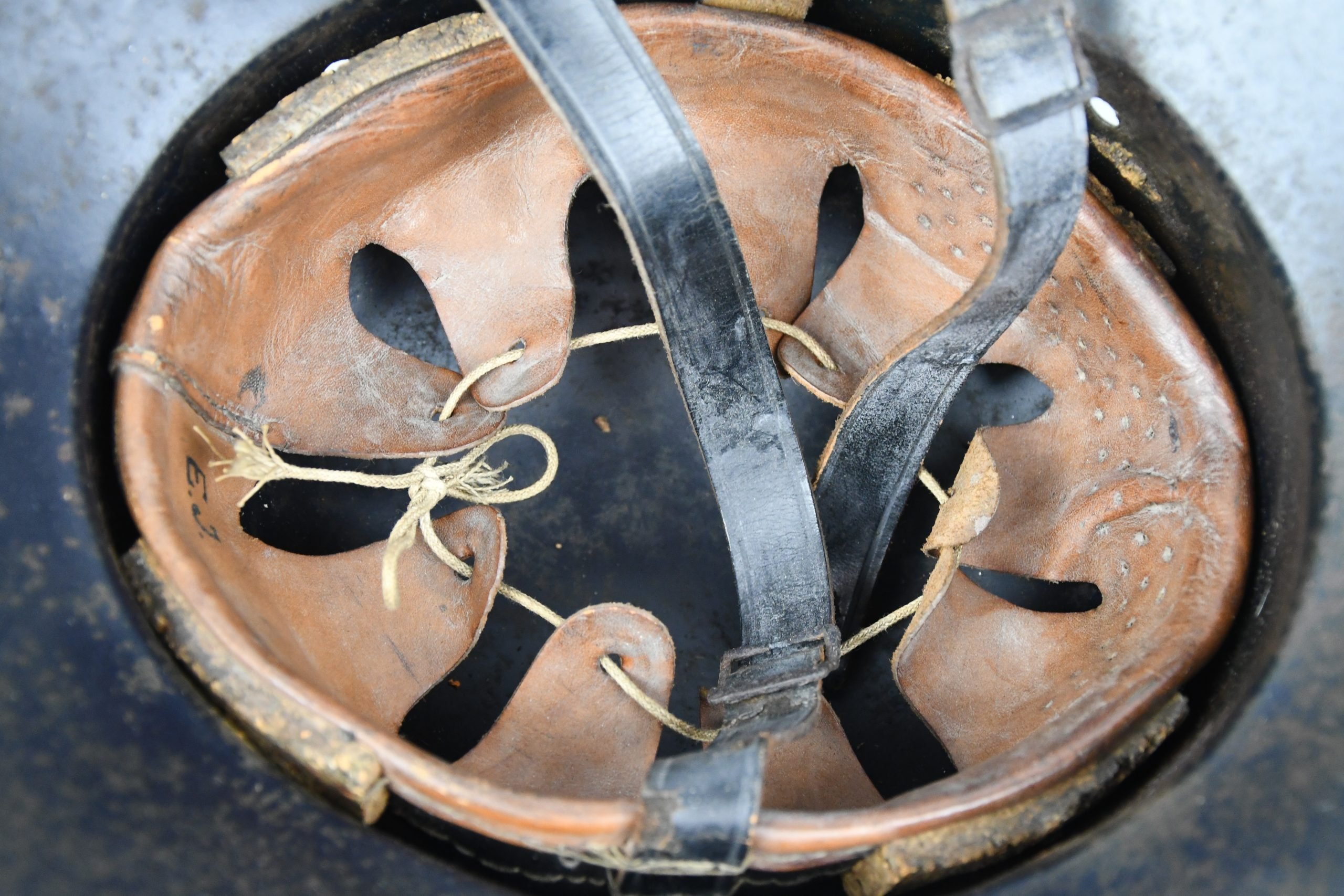 M38 Luftschutz 'Gladiator' three piece steel helmet — image 9