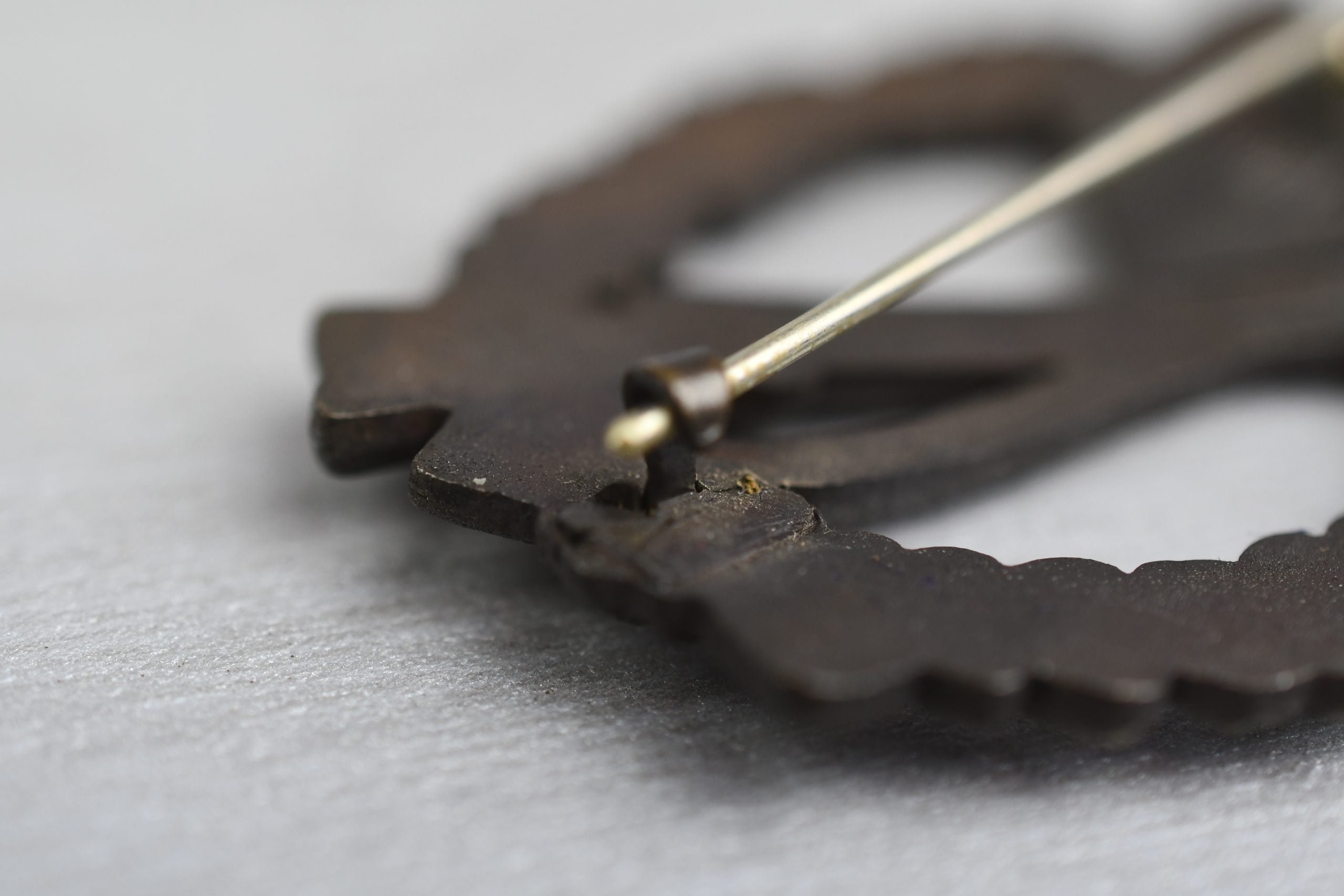 MINT Infantry assault badge 'Infanterie-Sturmabzeichen' in Bronze by JFS with award envelope — image 6