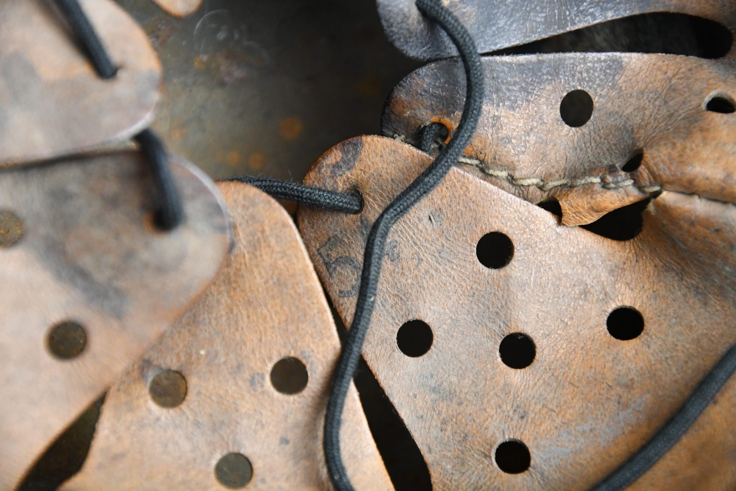 M35 army (Heer) ex-double decal winter camouflage overpaint 'Uffz. Trautmann' — image 10