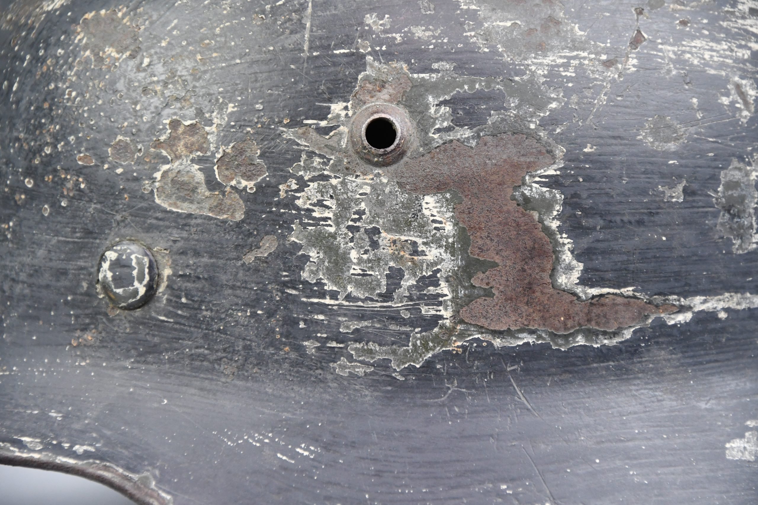 M35 army (Heer) ex-double decal winter camouflage overpaint 'Uffz. Trautmann' — image 2