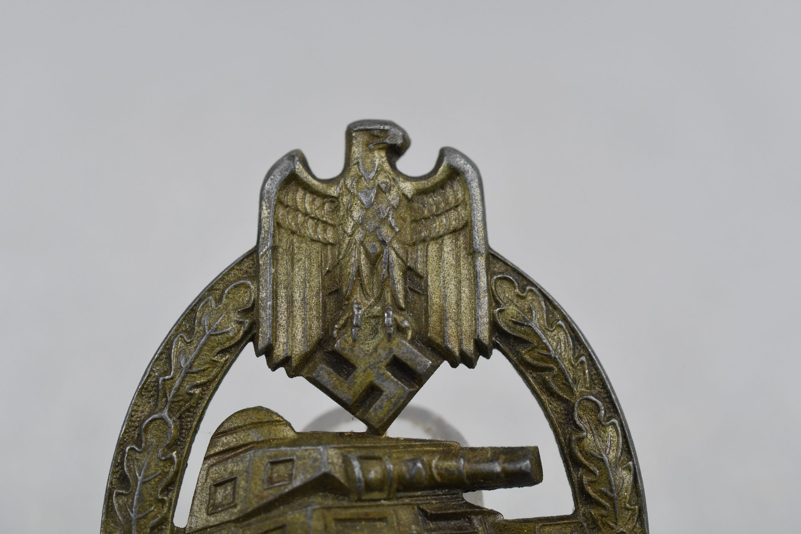 Panzer Assault Badge in bronze by Hermann Aurich — image 2