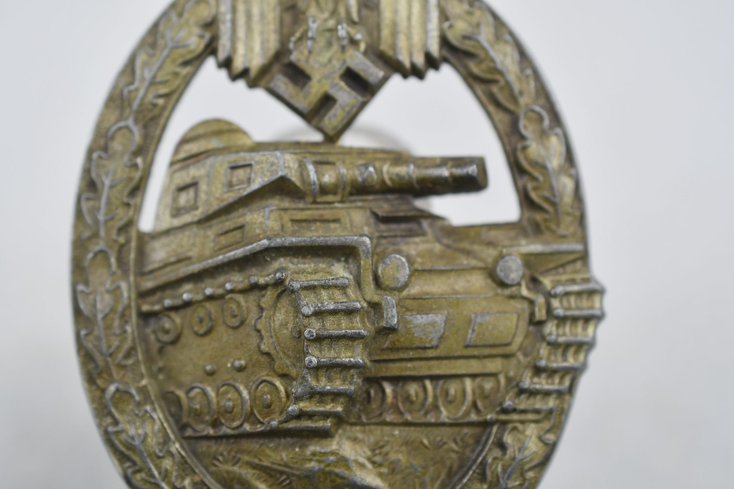 Panzer Assault Badge in bronze by Hermann Aurich — image 3