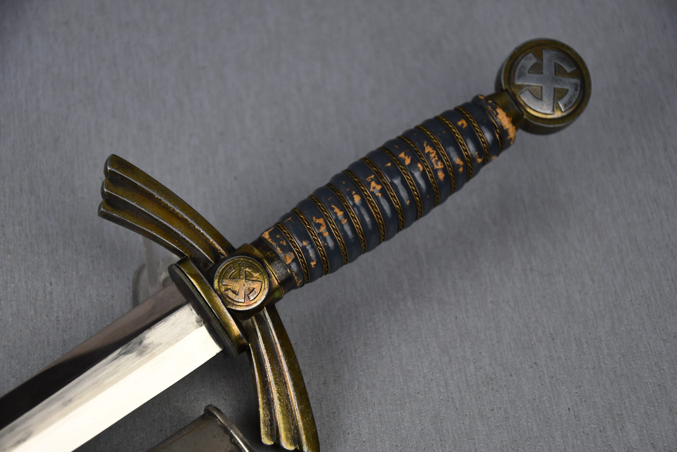 Early first pattern Luftwaffe dagger 'Fliegerdolch' by Alcoso — image 2