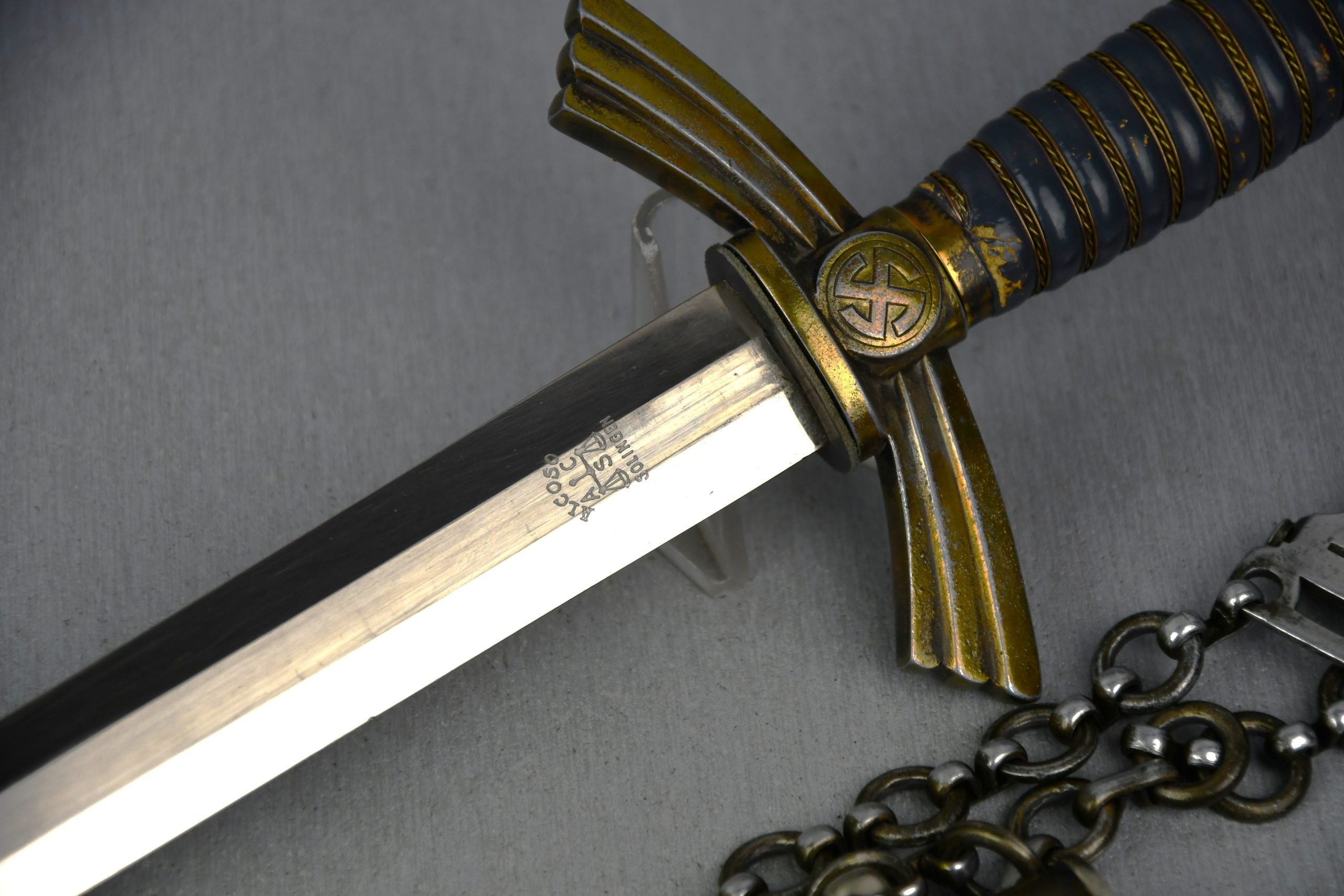 Early first pattern Luftwaffe dagger 'Fliegerdolch' by Alcoso — image 9