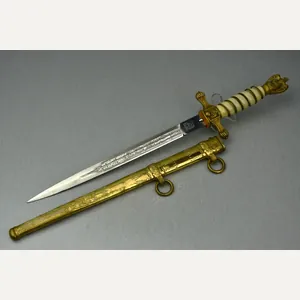 Kriegsmarine officer dagger by Eickhorn with etched blade