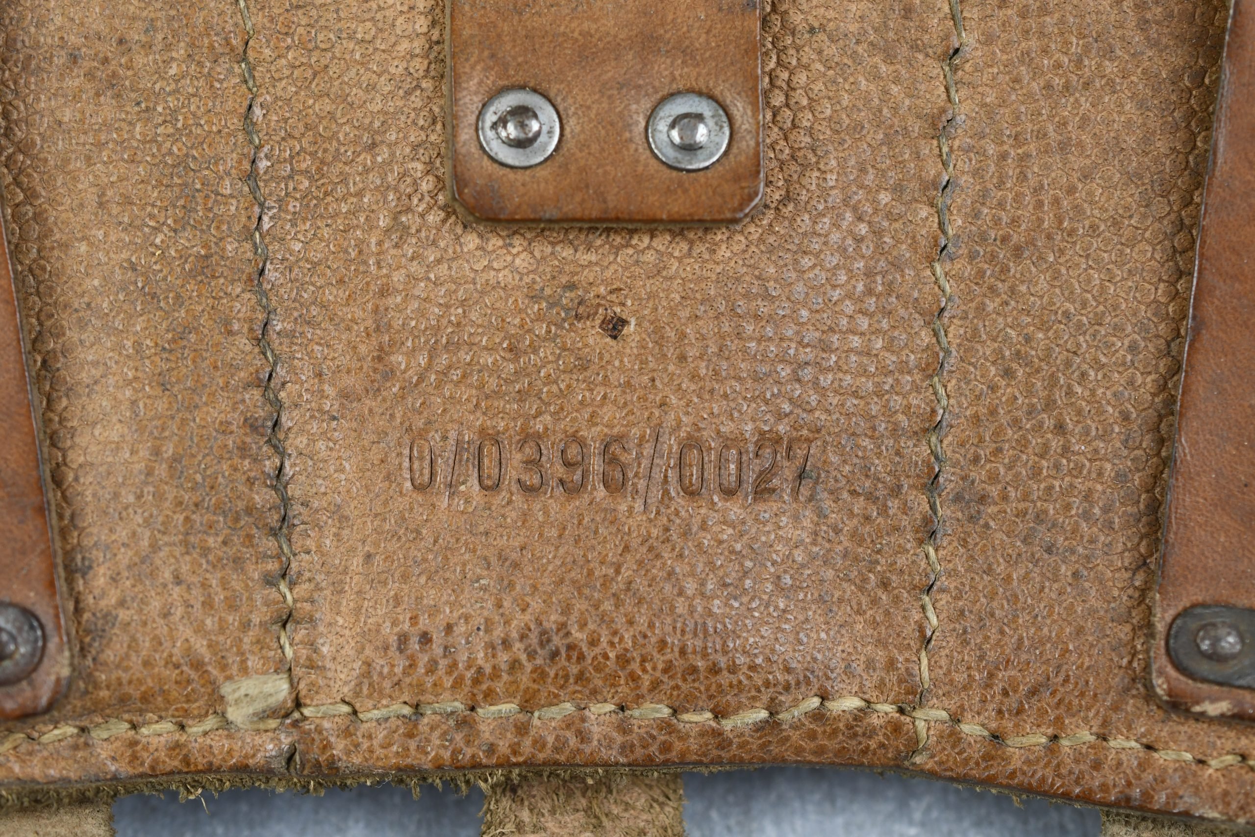 Wehrmacht brown leather K98 ammunition pouch with RBNr. — image 4