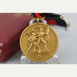 Sudetenland occupation '1 Oktober 1938 Medal' with box