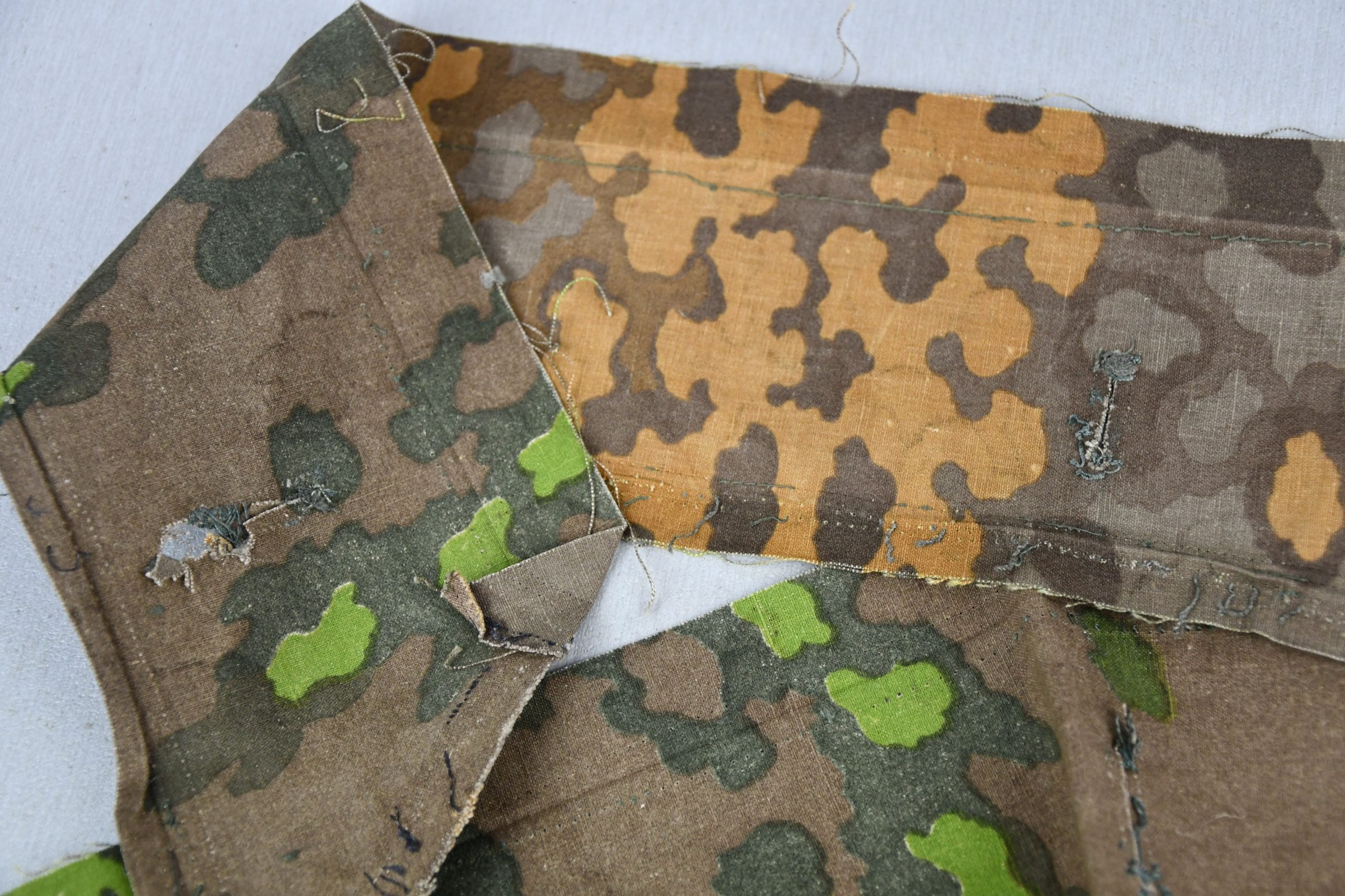 Waffen-SS oak pattern camouflage 'Eichenlaub' canvas cloth — image 3
