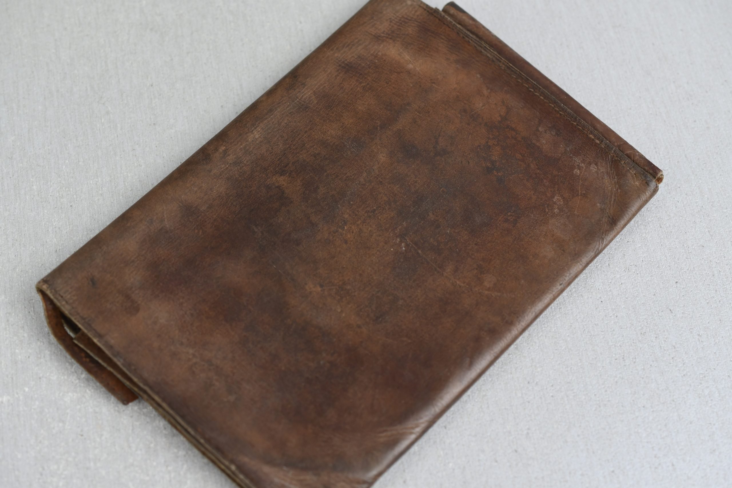 Original German Soldier's Leather Wallet with Polish War Trophy & 6. Kavallerie-Division Insignia – Poland Campaign 1939 — image 6