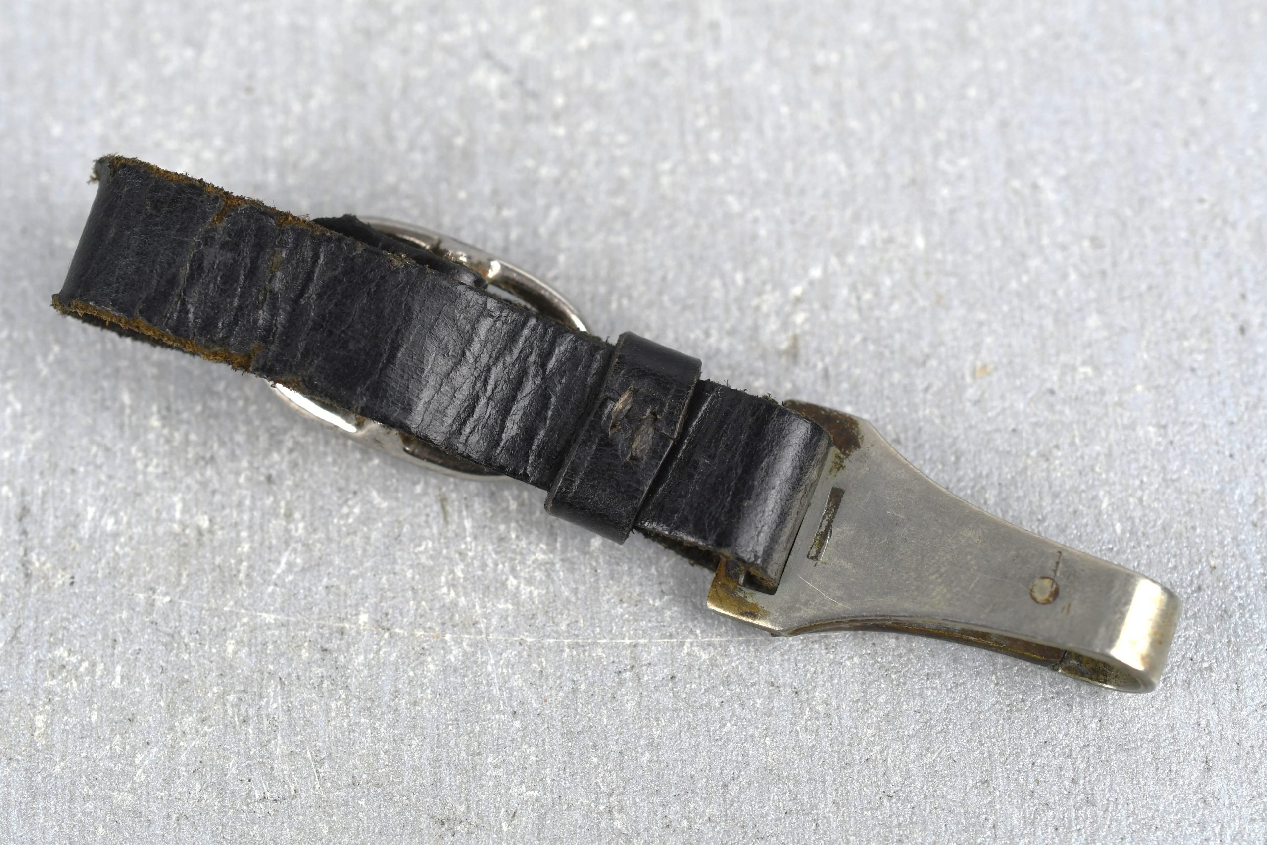 Early M33 SS or NSKK black leather dagger hanger — image 2