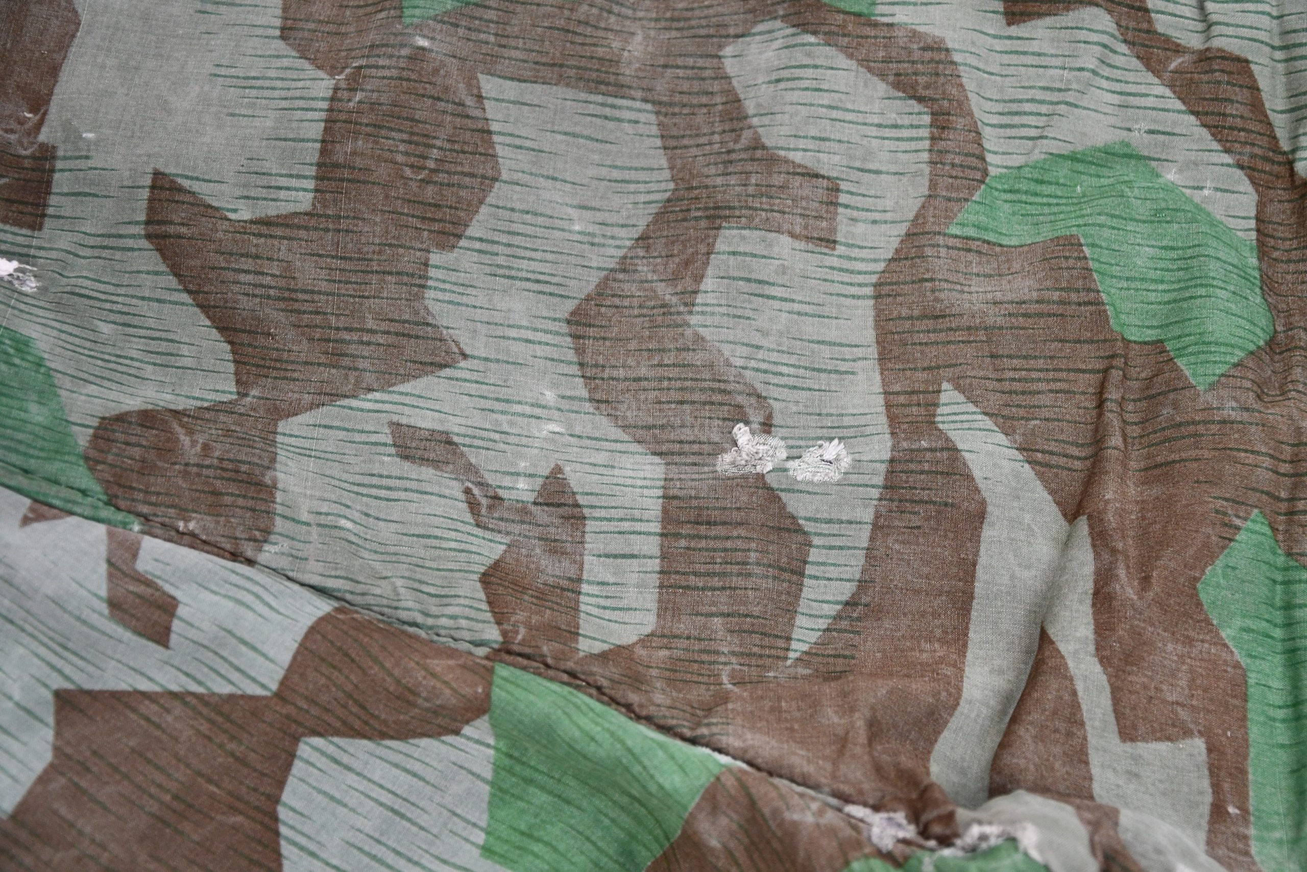 Reversible Wehrmacht winter trousers in Splittertarn with suspenders — image 8