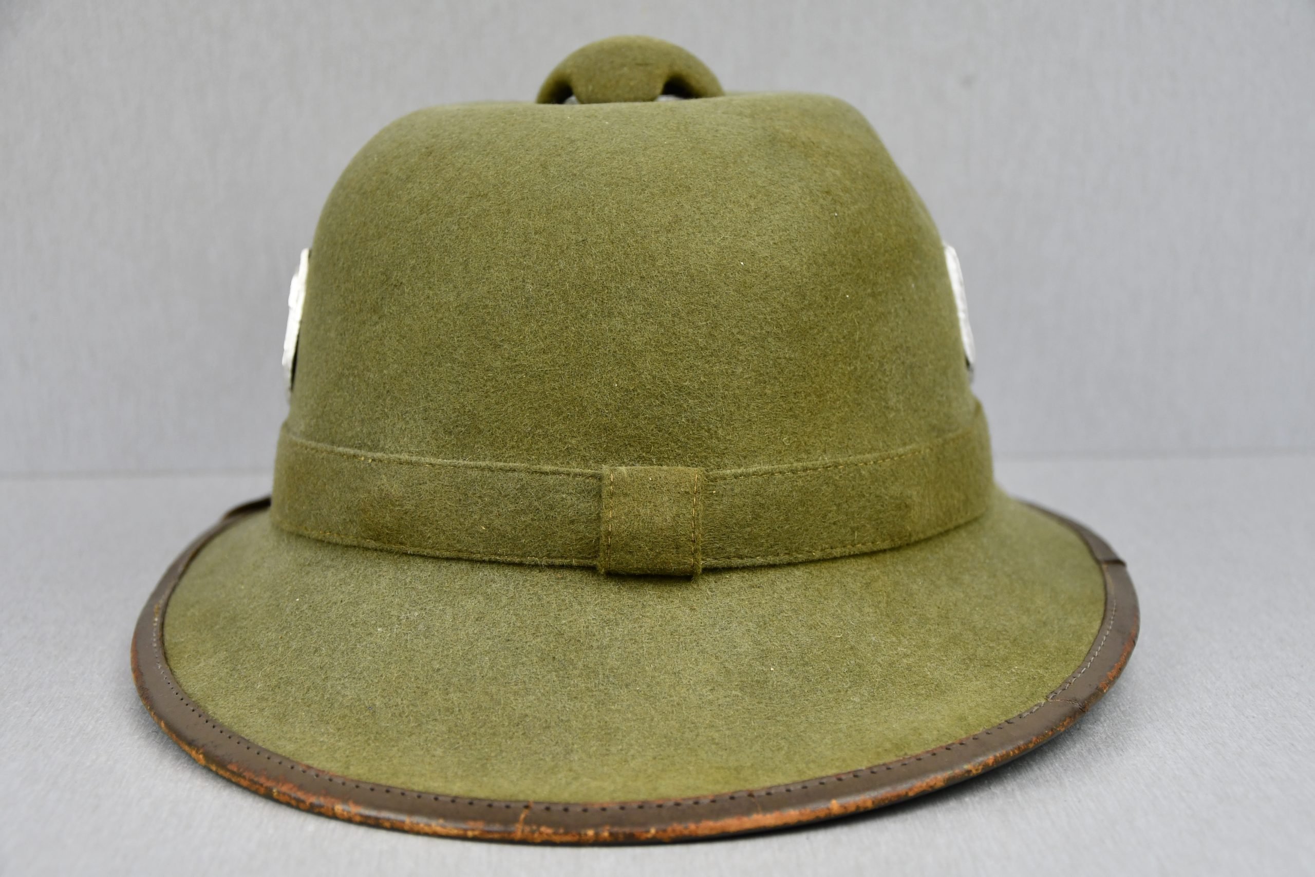 Army (Heer) 'Afrikakorps' tropical pith helmet by 'M' 1942 — image 5