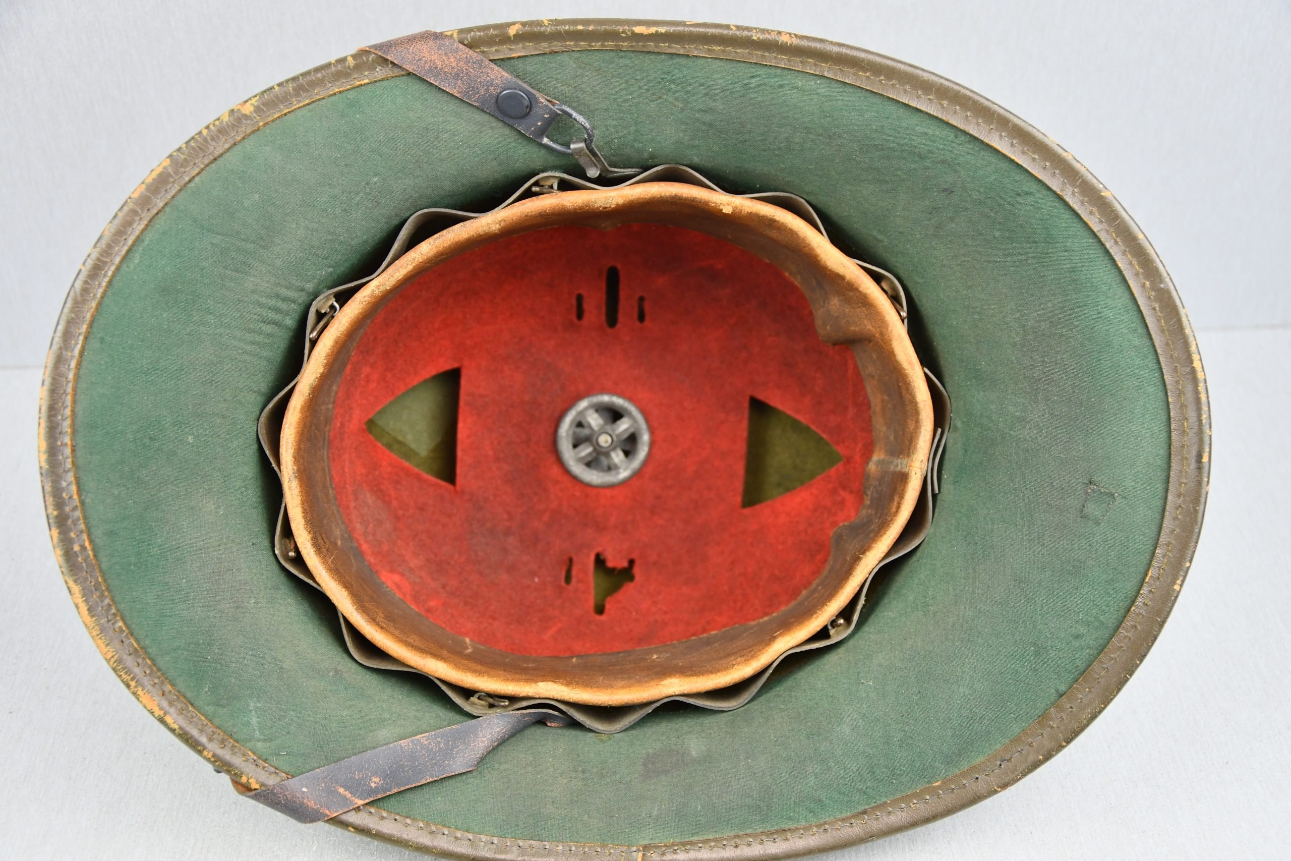 Army (Heer) 'Afrikakorps' tropical pith helmet by 'M' 1942 — image 7