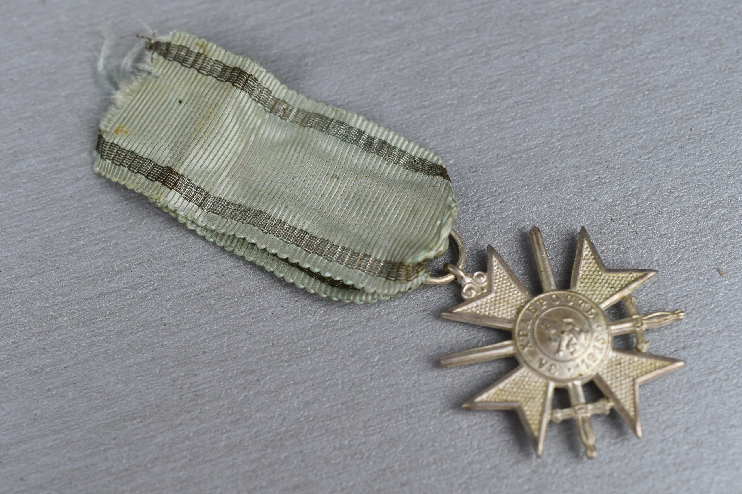 Bulgarian Bravery Medal 4th Class with Swords — image 3