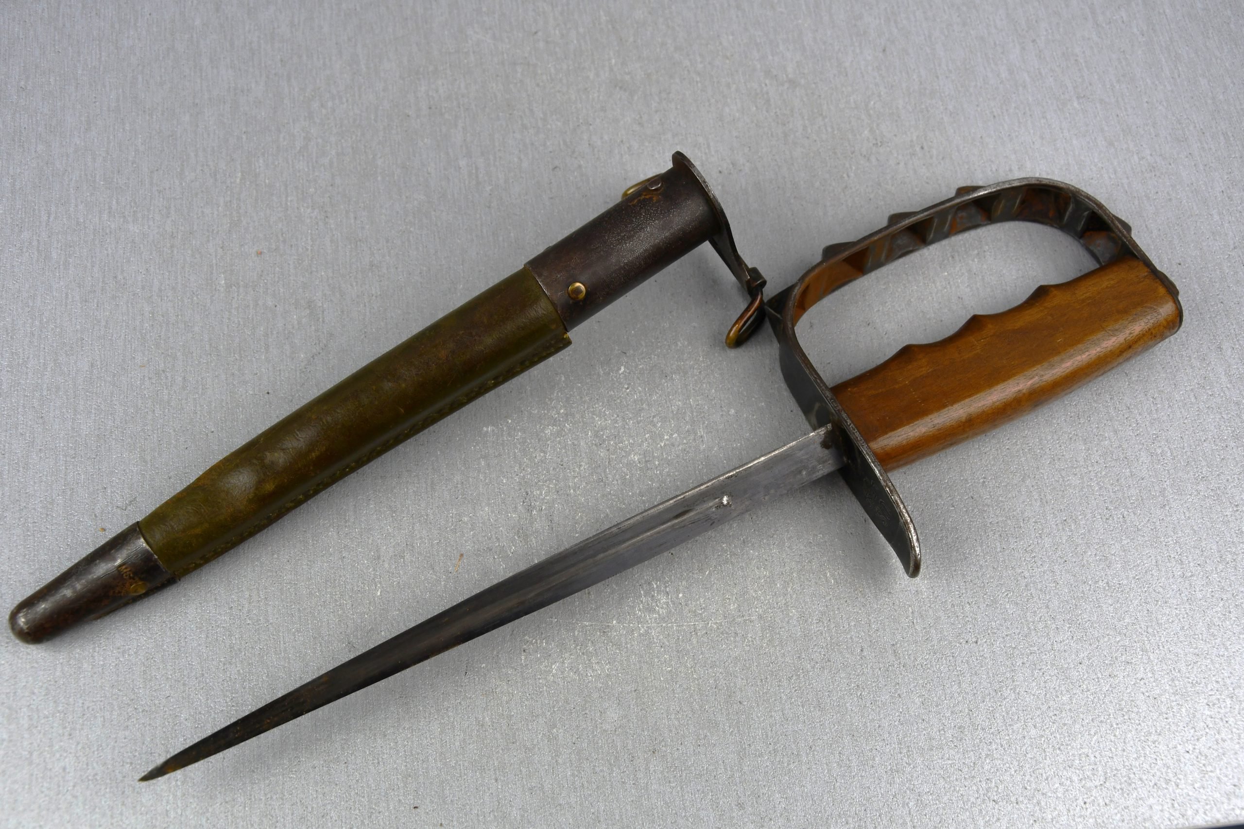 US WW1 M1917 trench knife by LF&C 1917 — image 3