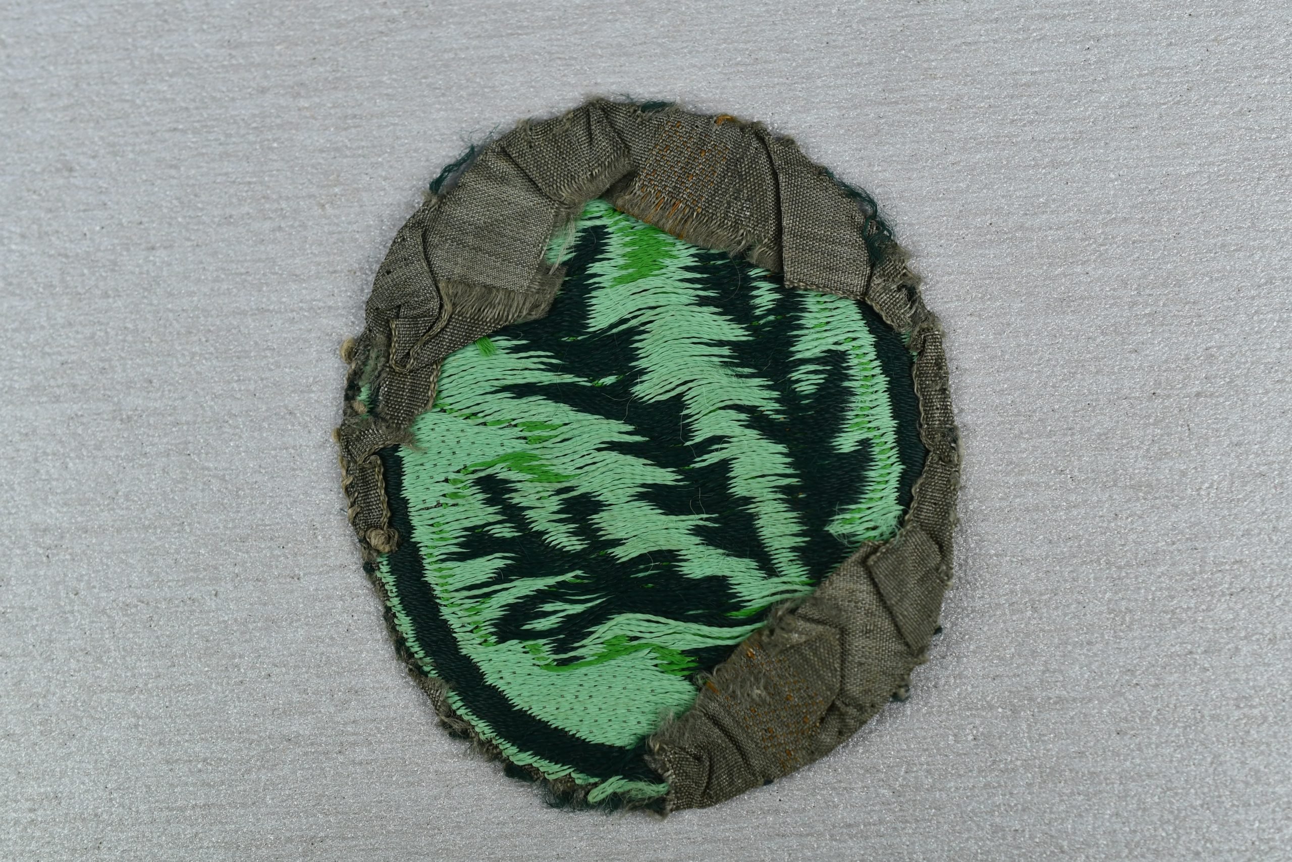 Army (Heer) light infantry 'Jäger' sleeve badge — image 2