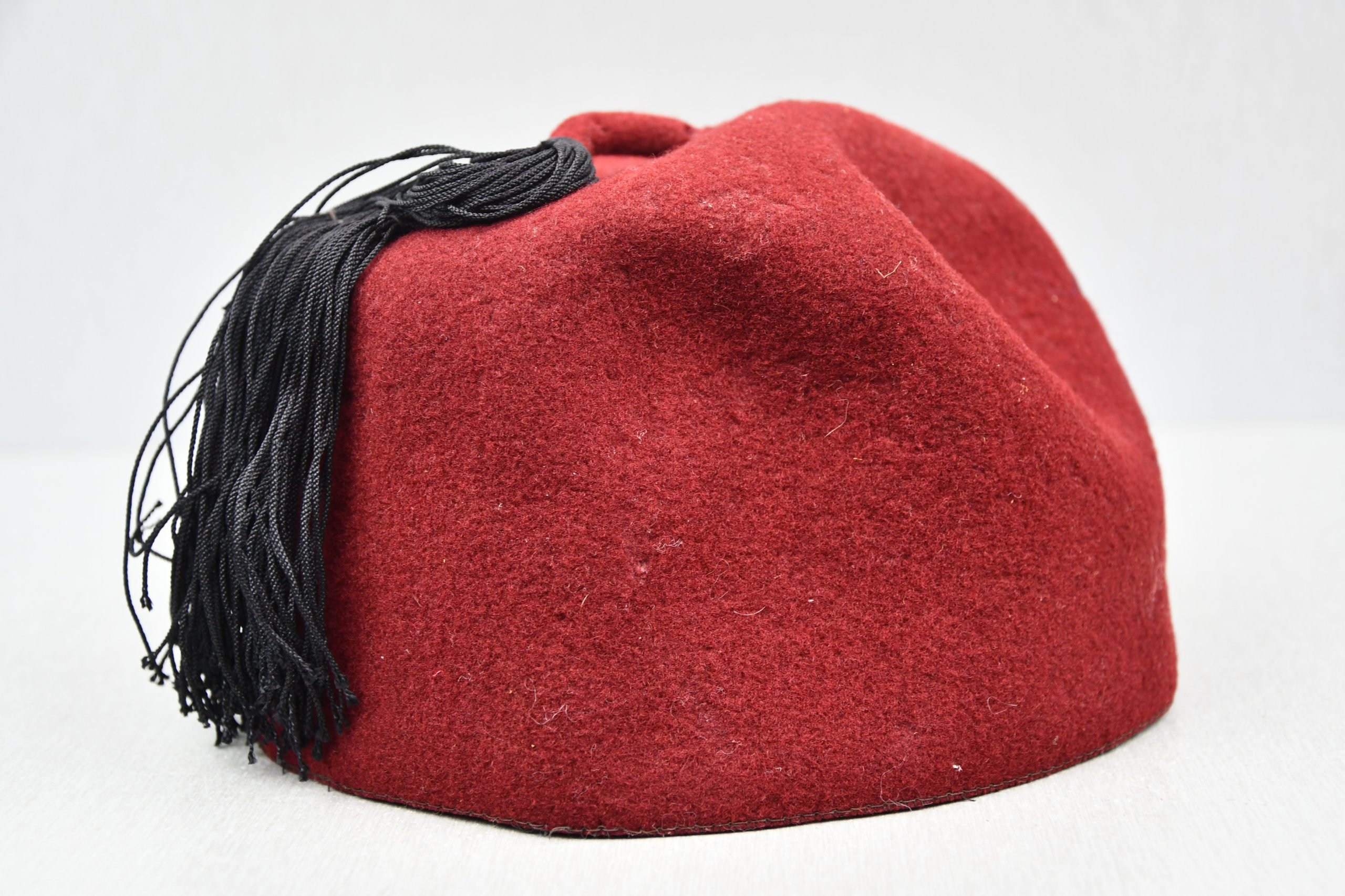 Waffen-SS Handschar (kroatische Nr. 1) maroon Fez — image 4