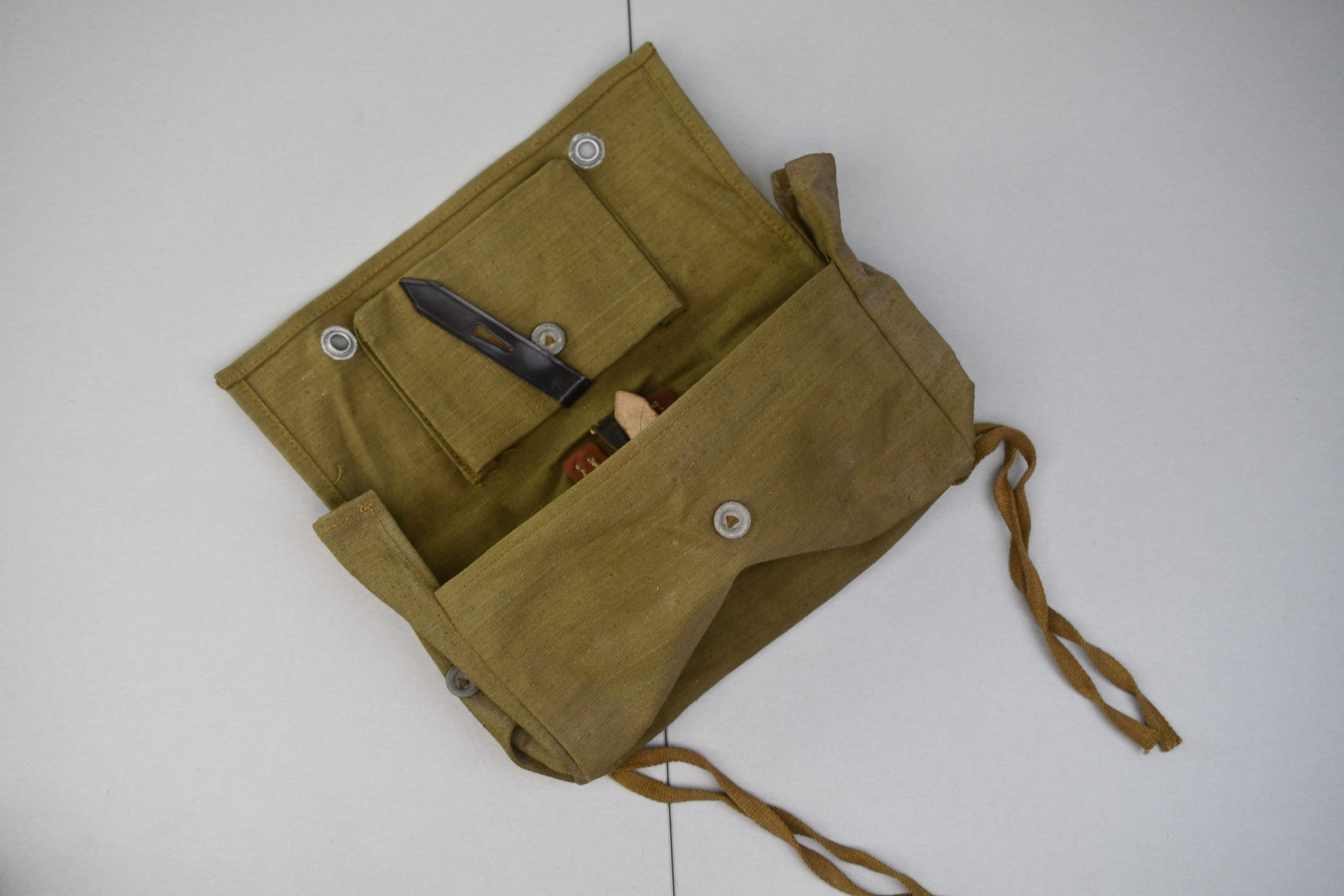 MINT Wehrmacht A-Frame 'Sturmgepack' bag by K.G. Leuner 1940 — image 2