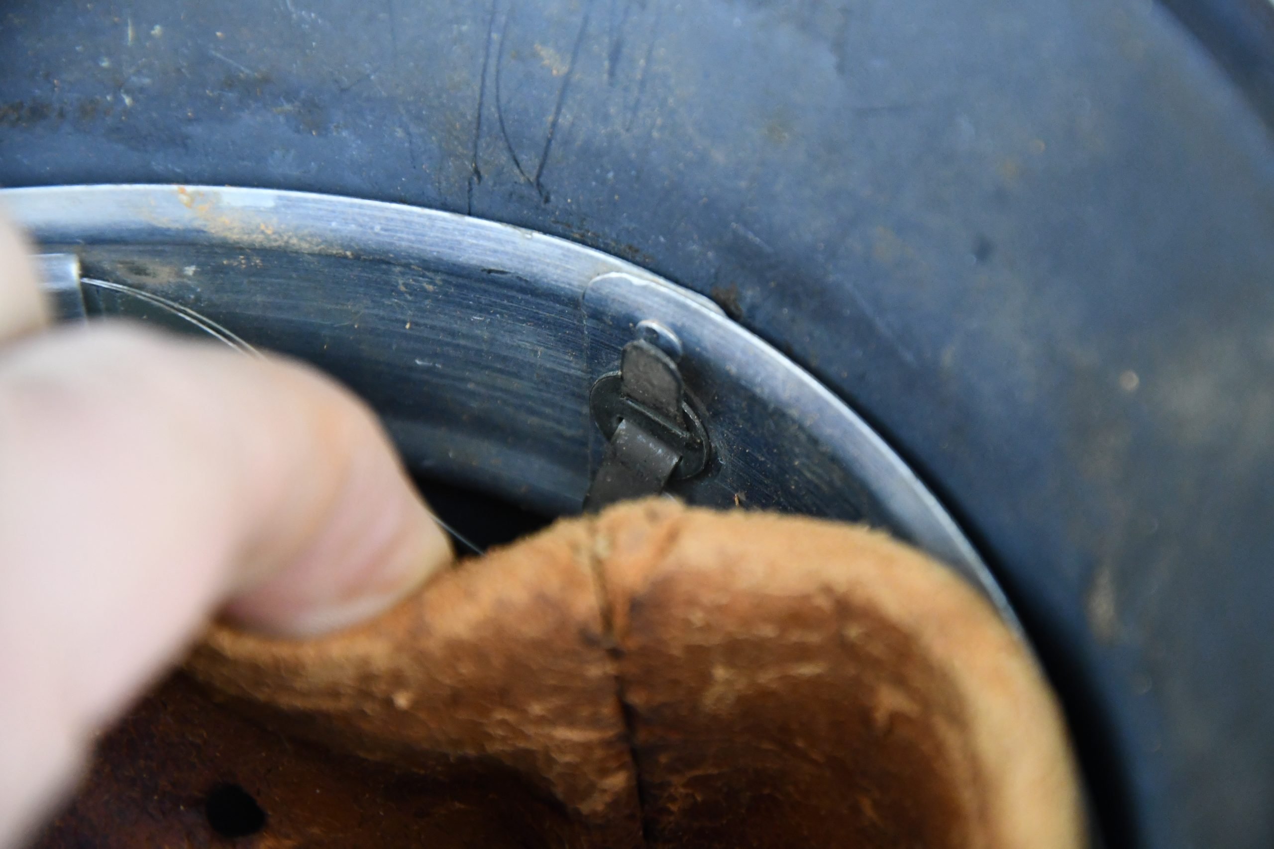 M40 Luftwaffe single decal steel helmet Q64 — image 13