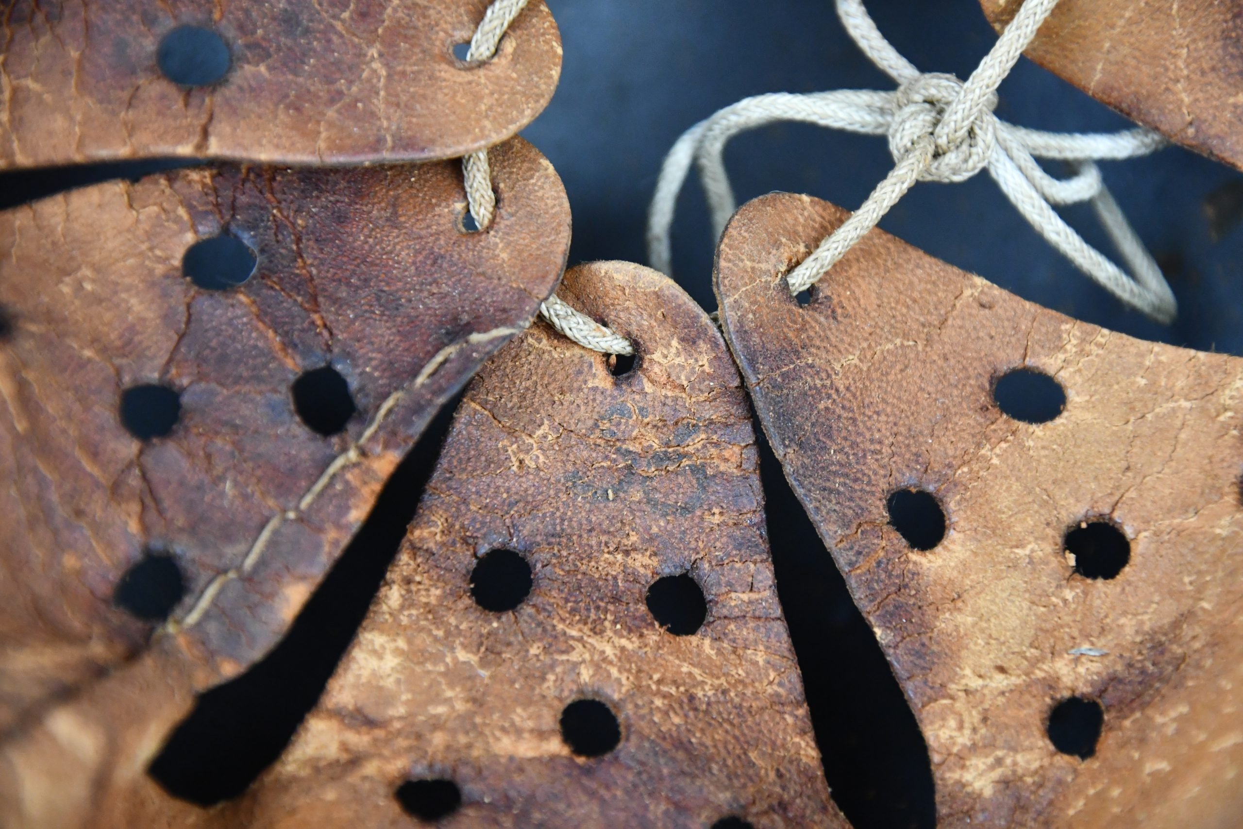 M40 Luftwaffe single decal steel helmet Q64 — image 16