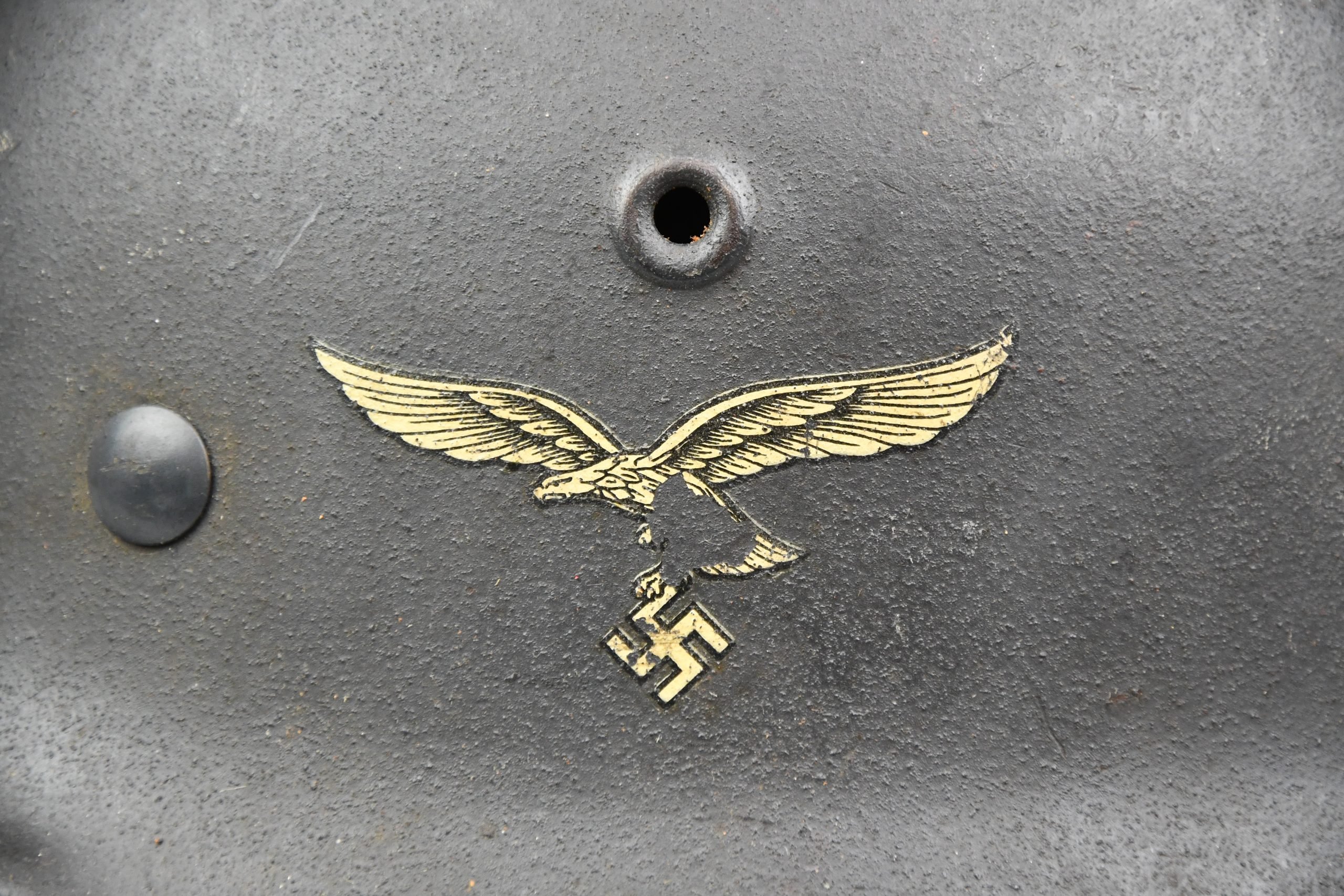 M40 Luftwaffe single decal steel helmet Q64 — image 2