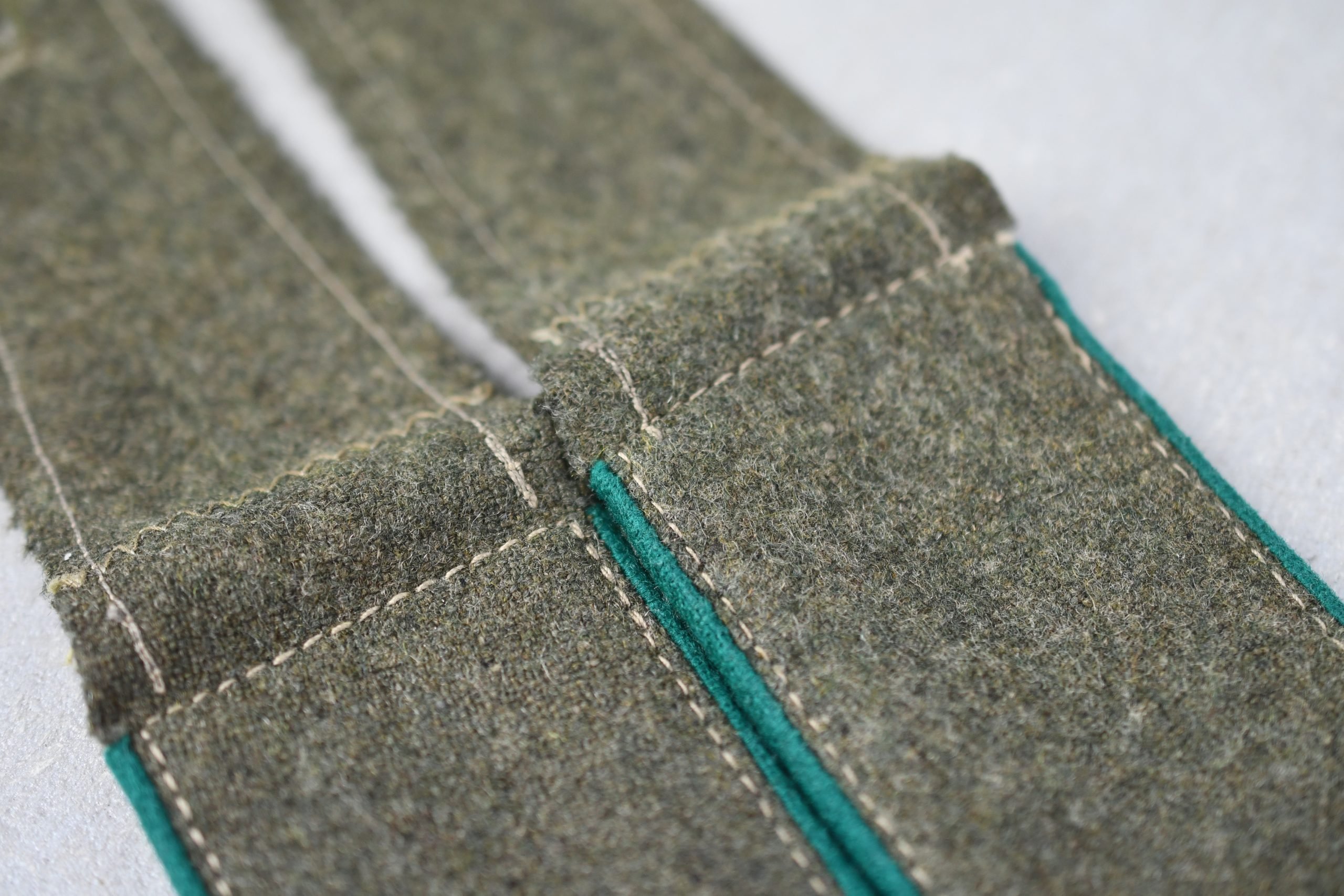 M40 army (Heer) enlisted Gebirgsjäger shoulder boards — image 5