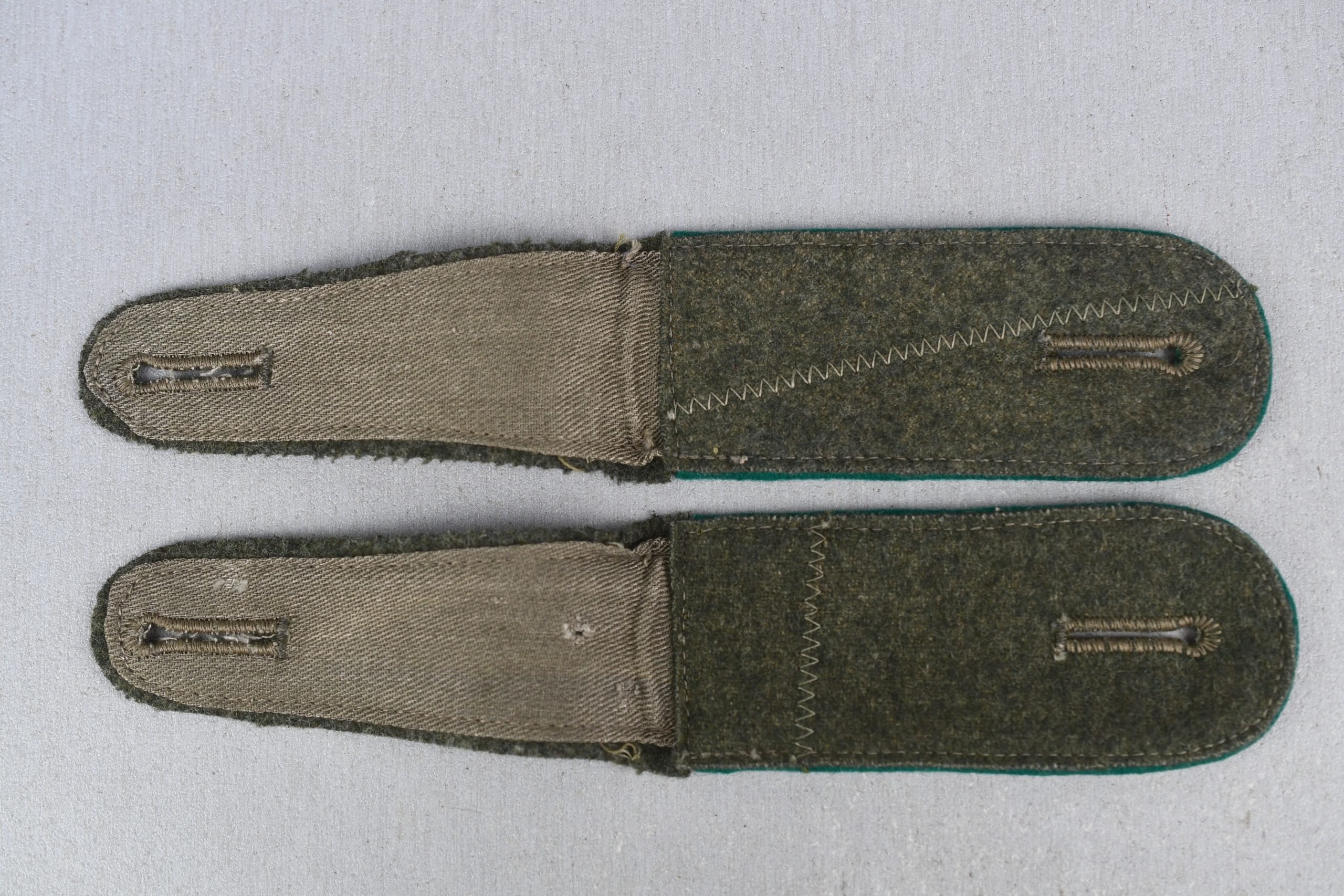 M40 army (Heer) enlisted Gebirgsjäger shoulder boards — image 6