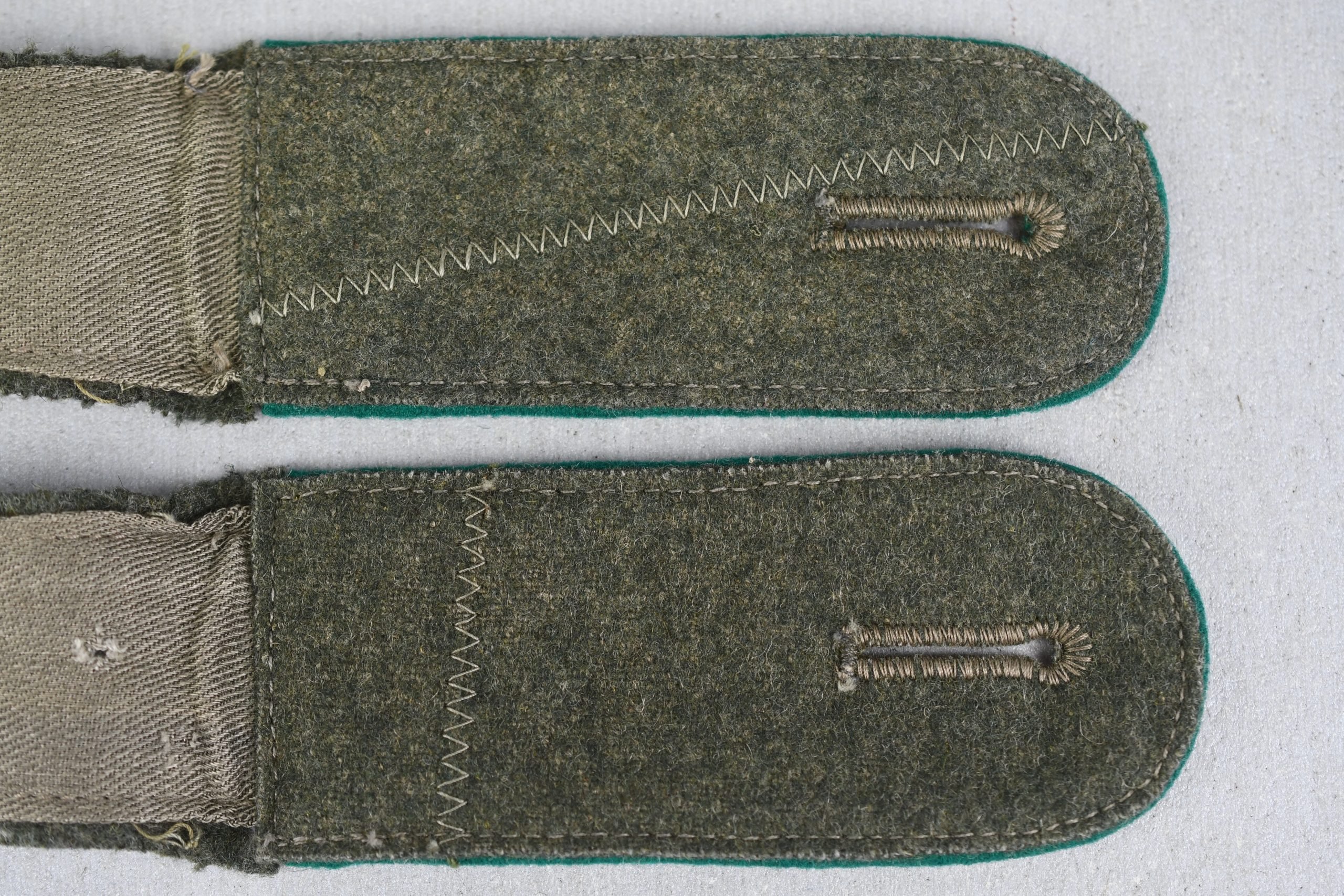 M40 army (Heer) enlisted Gebirgsjäger shoulder boards — image 7