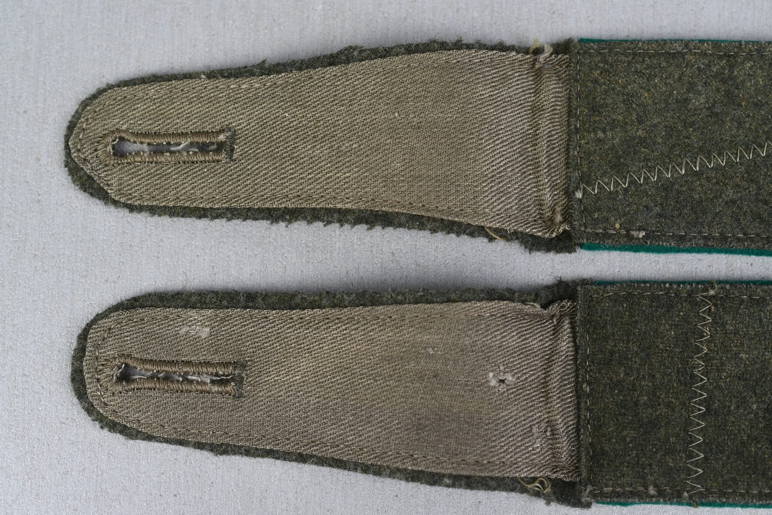 M40 army (Heer) enlisted Gebirgsjäger shoulder boards — image 8