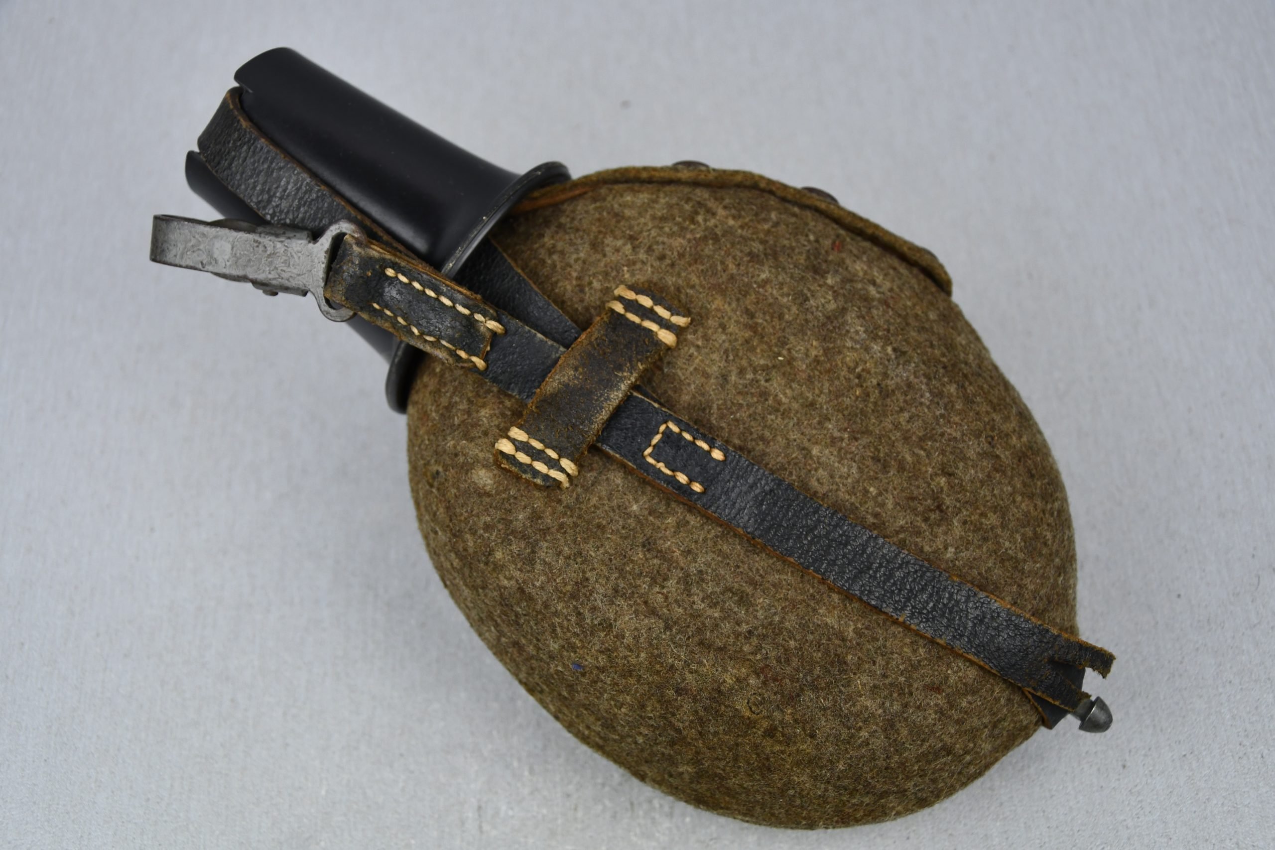 M31 Wehrmacht canteen by SMM 1943 — image 2