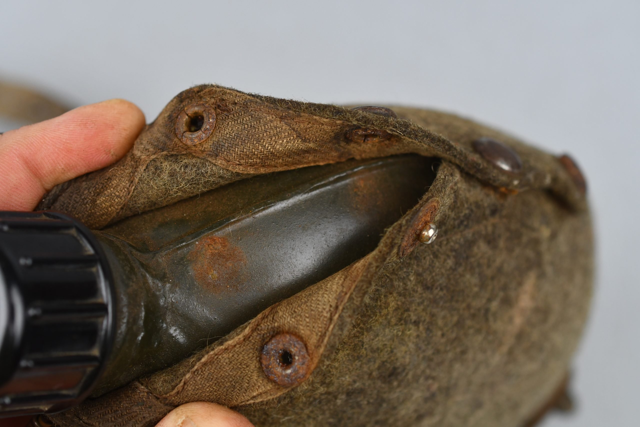 RARE M31 late war Wehrmacht canteen by MN 1945 — image 9