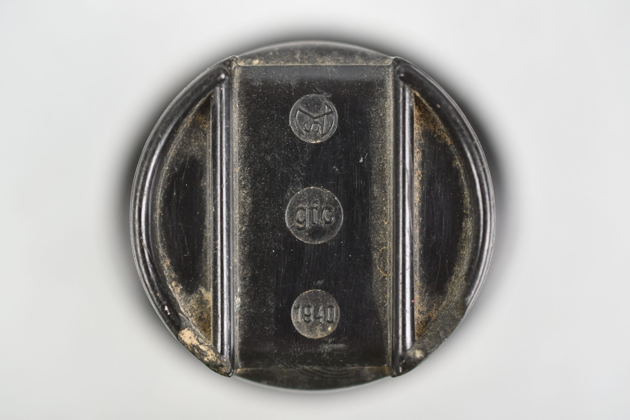 Wehrmacht tropical 'Afrikakorps' M31 'coconut' canteen by H.R.E. 1942 — image 4