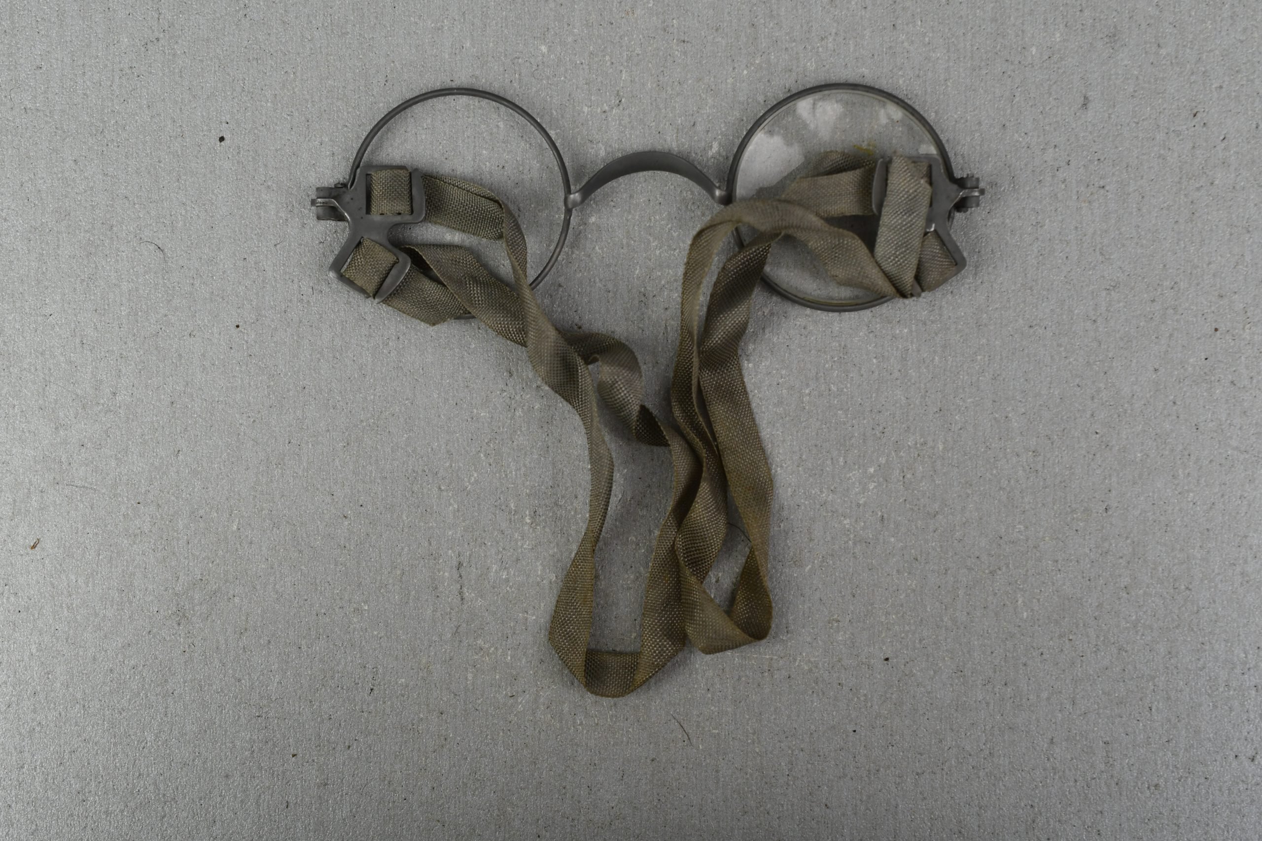 Wehrmacht 'Masken-Brille' gas mask service glasses — image 4