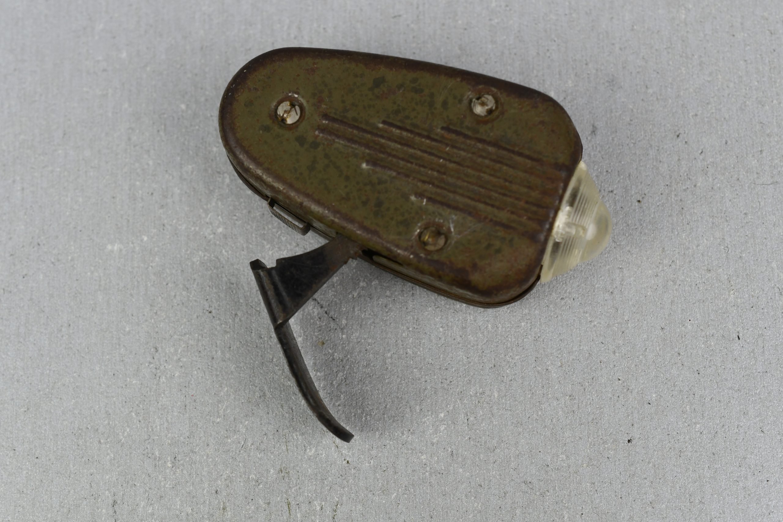 Dutch made so-called Philips 'Knijpkat' Flashlight used by Wehrmacht — image 4