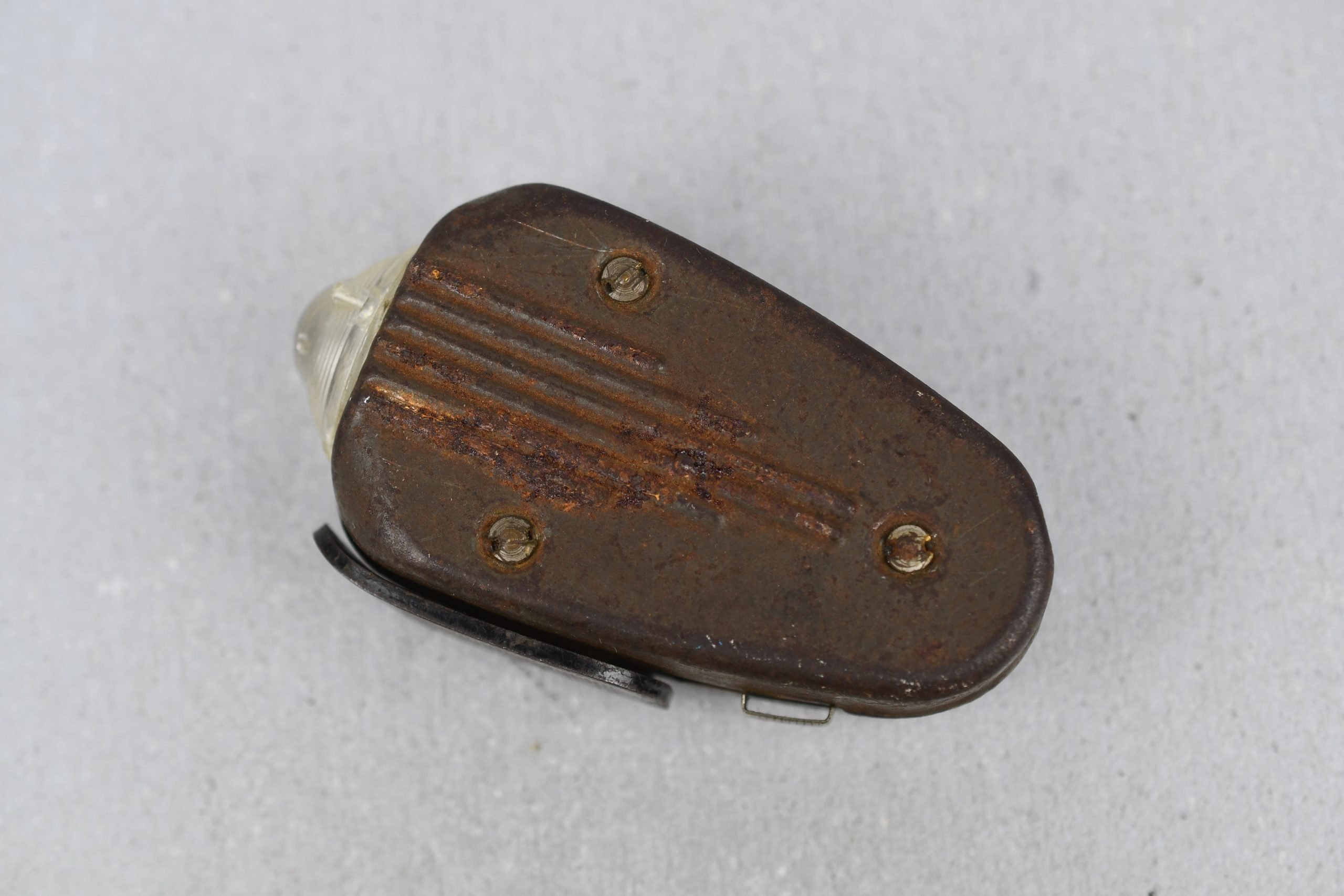 Dutch made so-called Philips 'Knijpkat' Flashlight used by Wehrmacht — image 7
