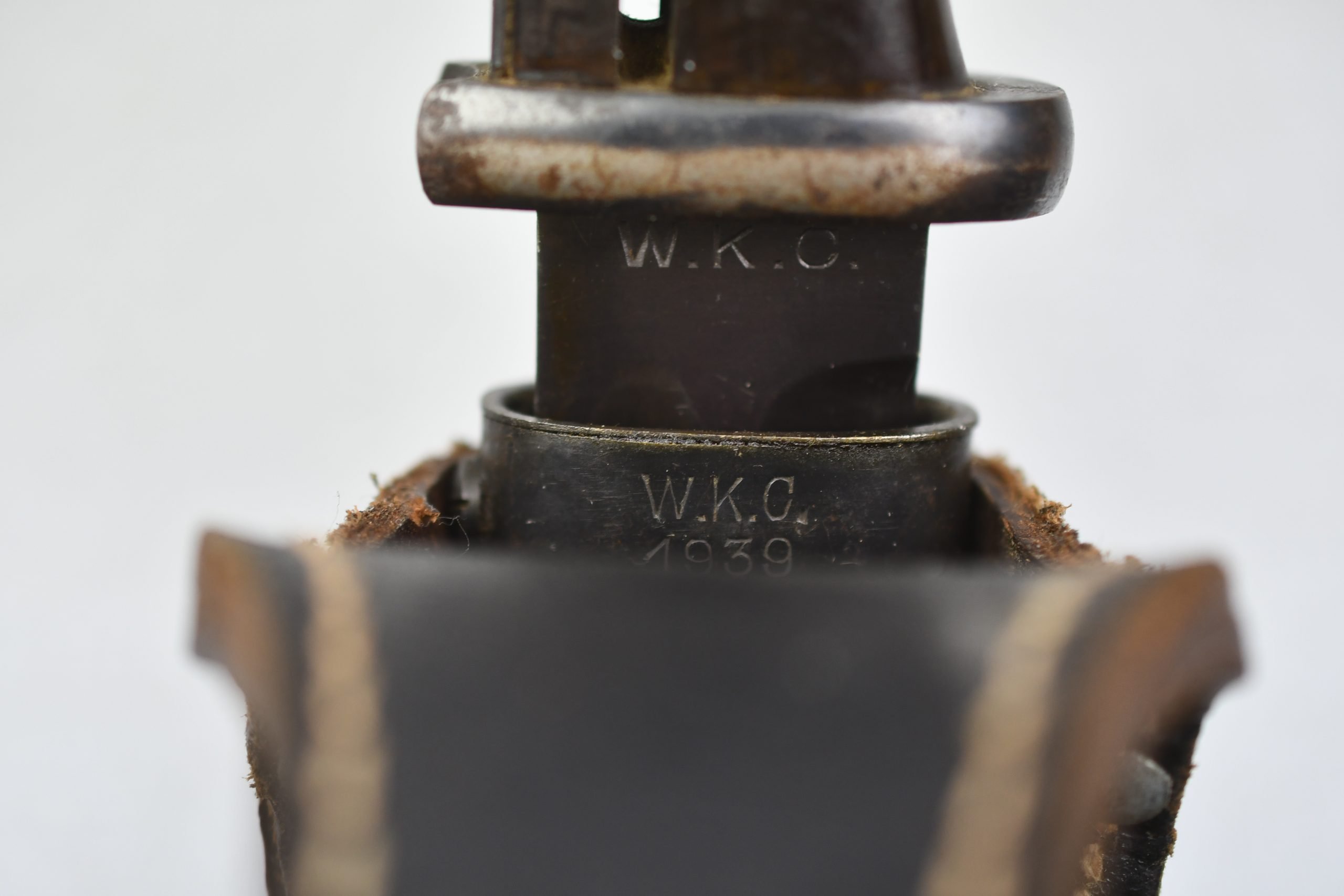 Wehrmacht K98 bayonet by W.K.C. 1939 with frog — image 11