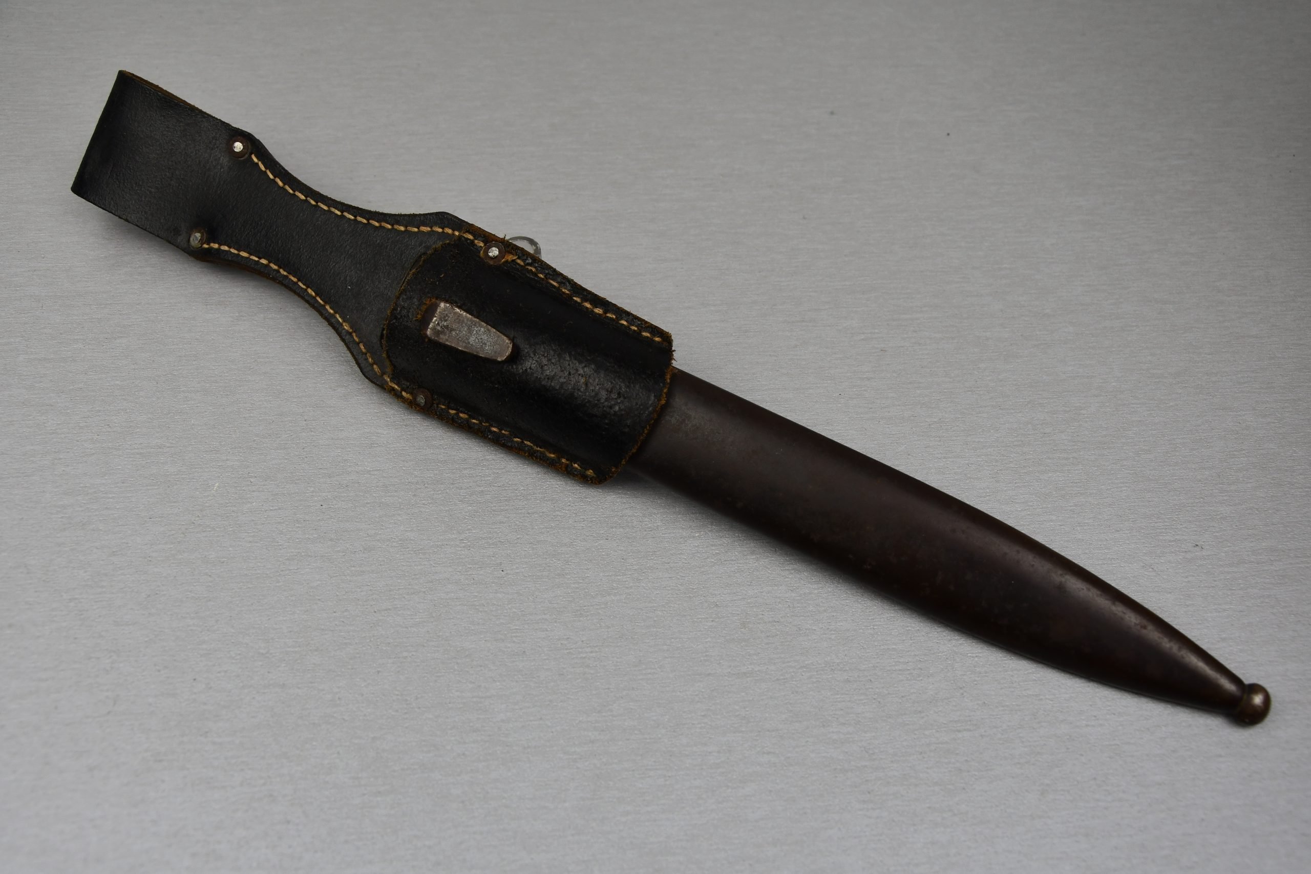 Wehrmacht K98 bayonet by W.K.C. 1939 with frog — image 6