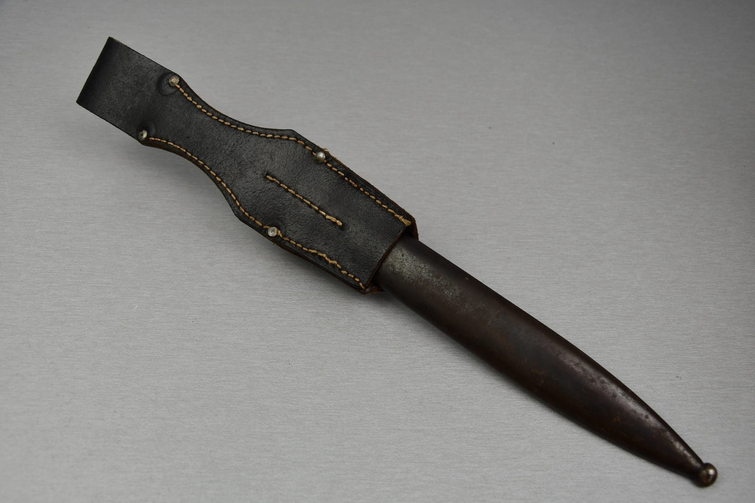 Wehrmacht K98 bayonet by W.K.C. 1939 with frog — image 7