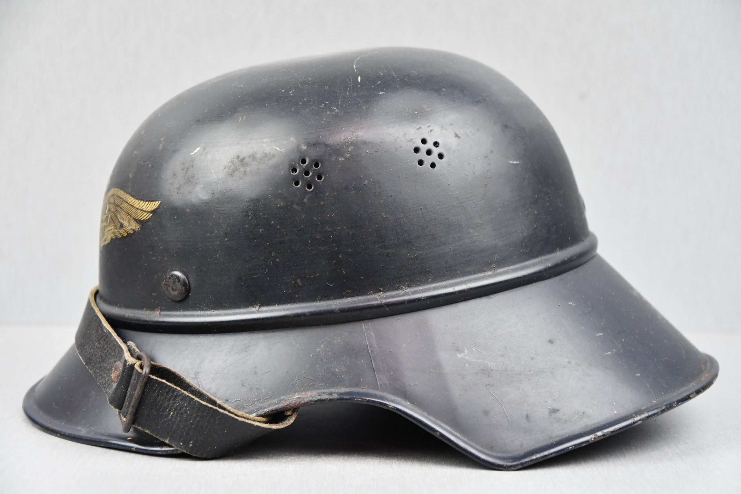 M38 Luftschutz 'Gladiator' three piece steel helmet — image 3