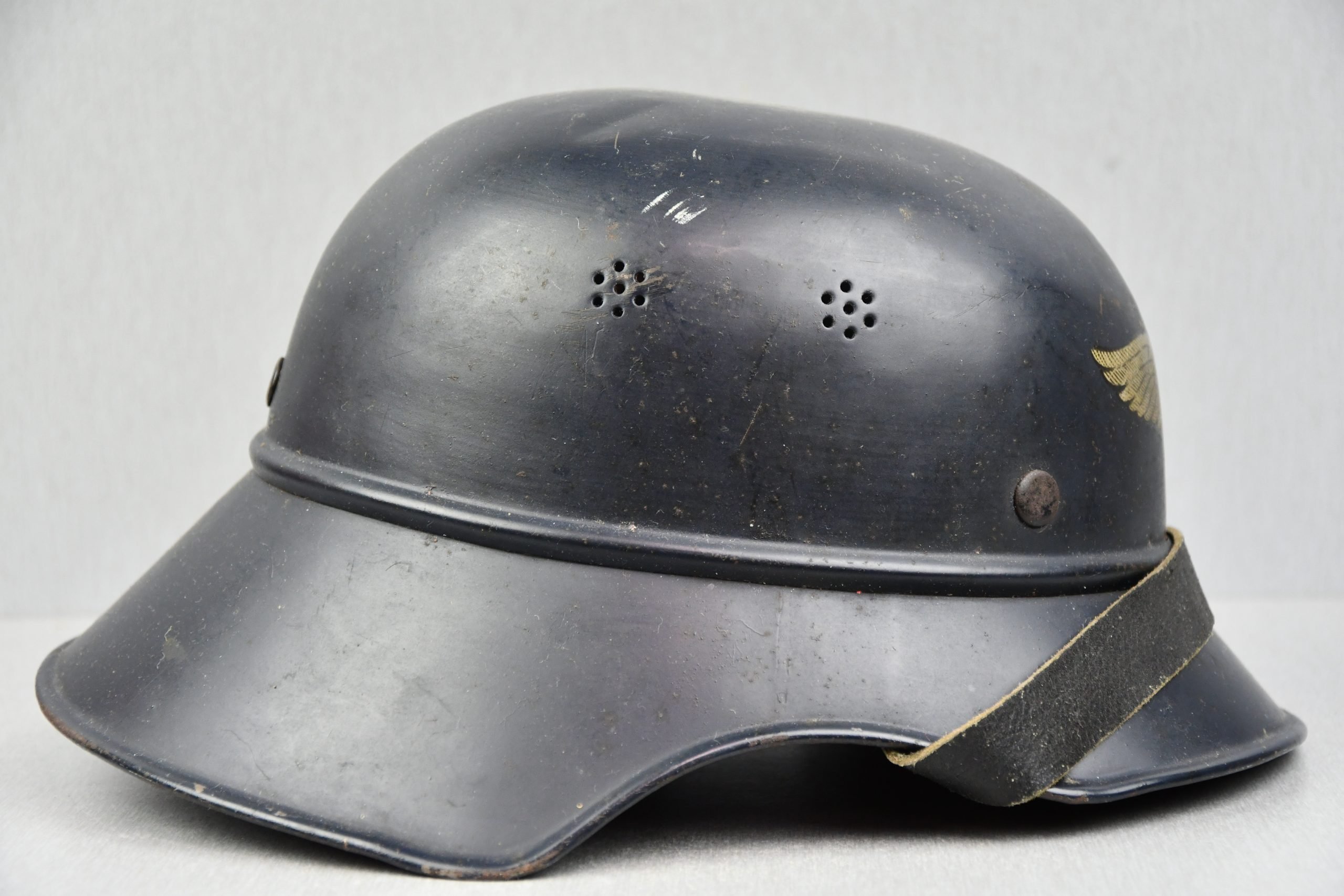 M38 Luftschutz 'Gladiator' three piece steel helmet — image 5